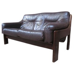 Vintage Brown Leather Two-Seater Sofa by Coja – Solid Wood Frame, Organic Shape