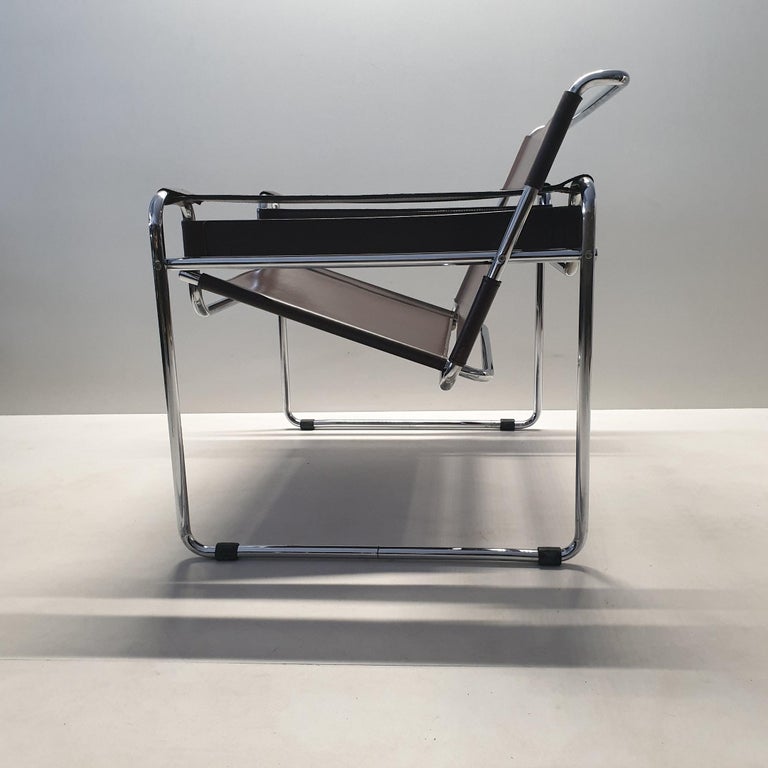 Vintage Brown Leather Wassily B3 Chair by Marcel Breuer for Gavina ...