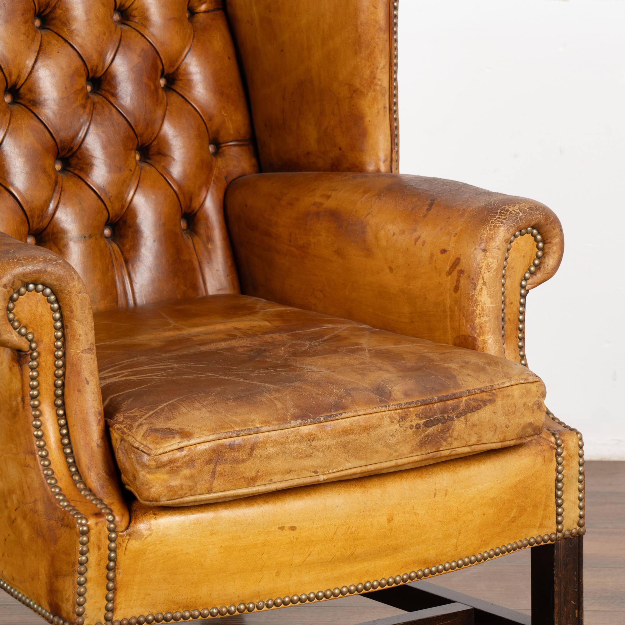 Vintage Brown Leather Wingback Chesterfield Arm Chair, England circa 1940 For Sale 3