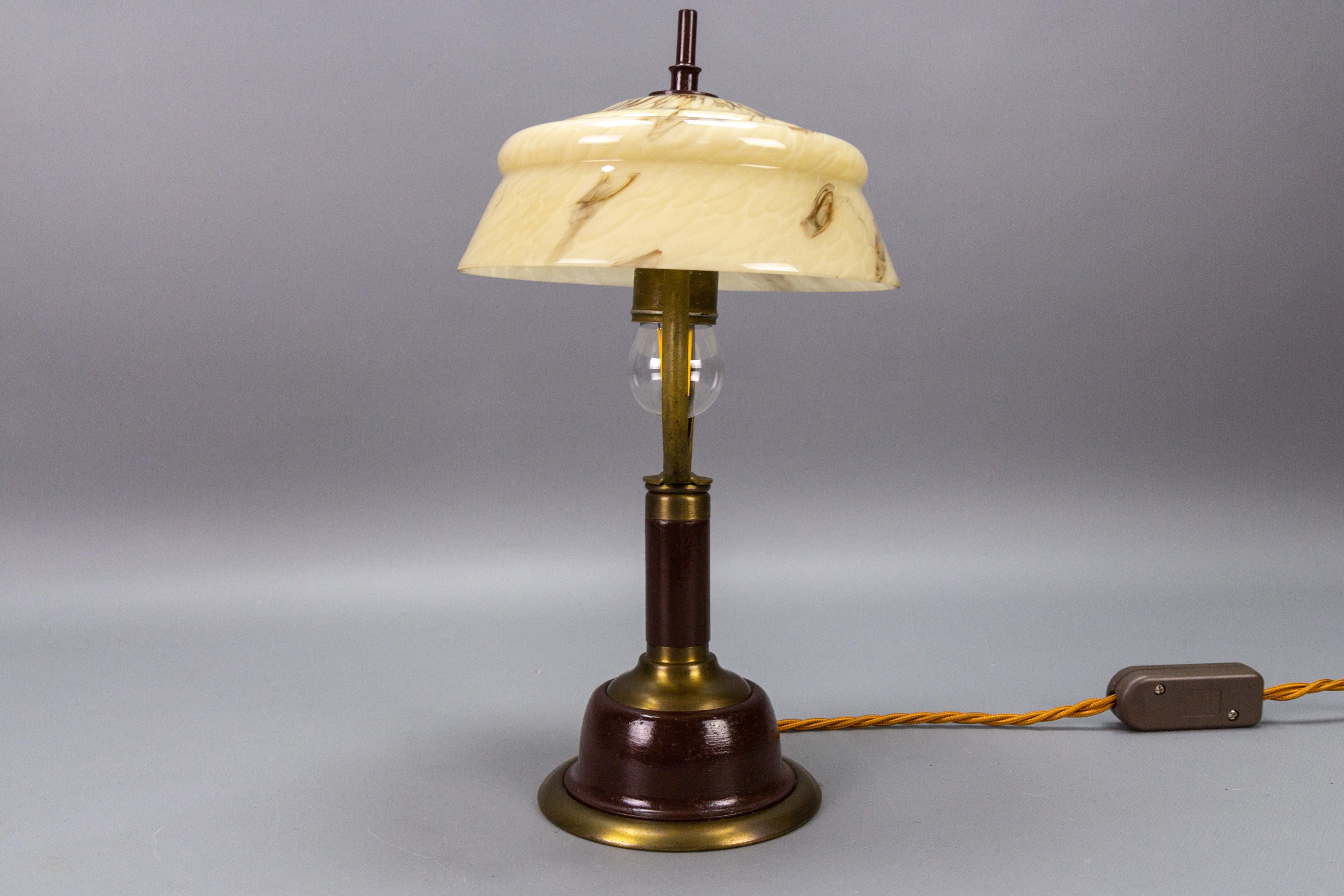 Vintage Brown Marbled Glass and Metal Adjustable Table Lamp For Sale 2