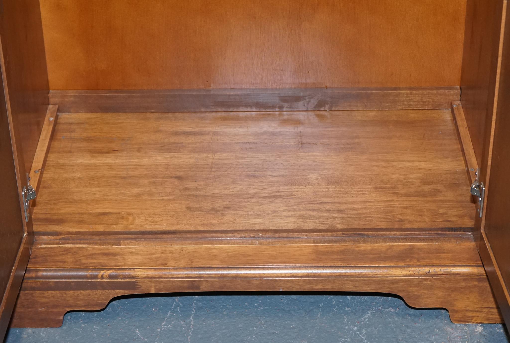 VINTAGE EICHE BRAUN WILLIS & GAMBiER DOPPELKLEIDER im Angebot 1