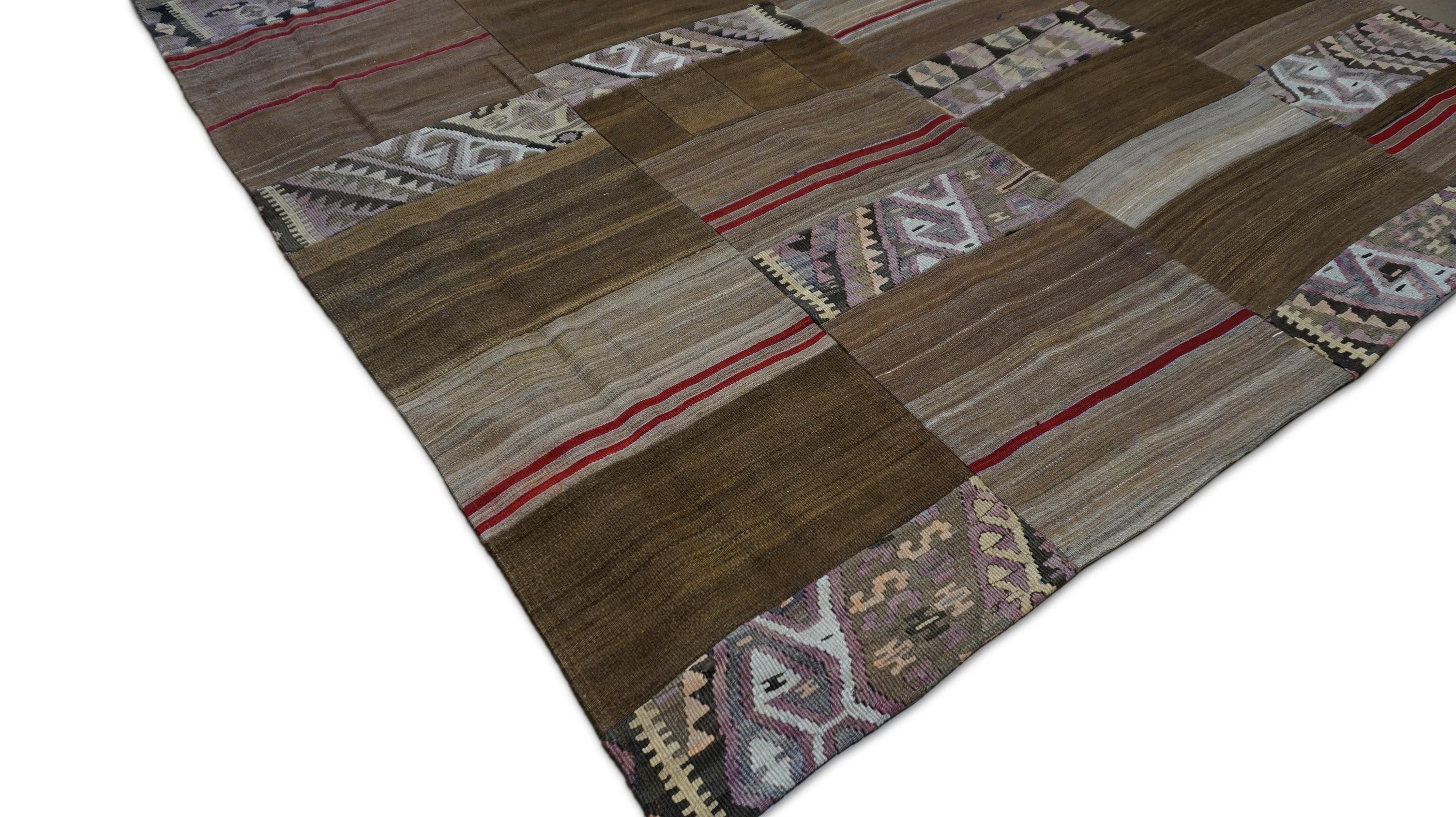 Tessuto a mano Tappeto vintage in lana marrone con disegno Patch-Work 6'10''x7'10'' in vendita