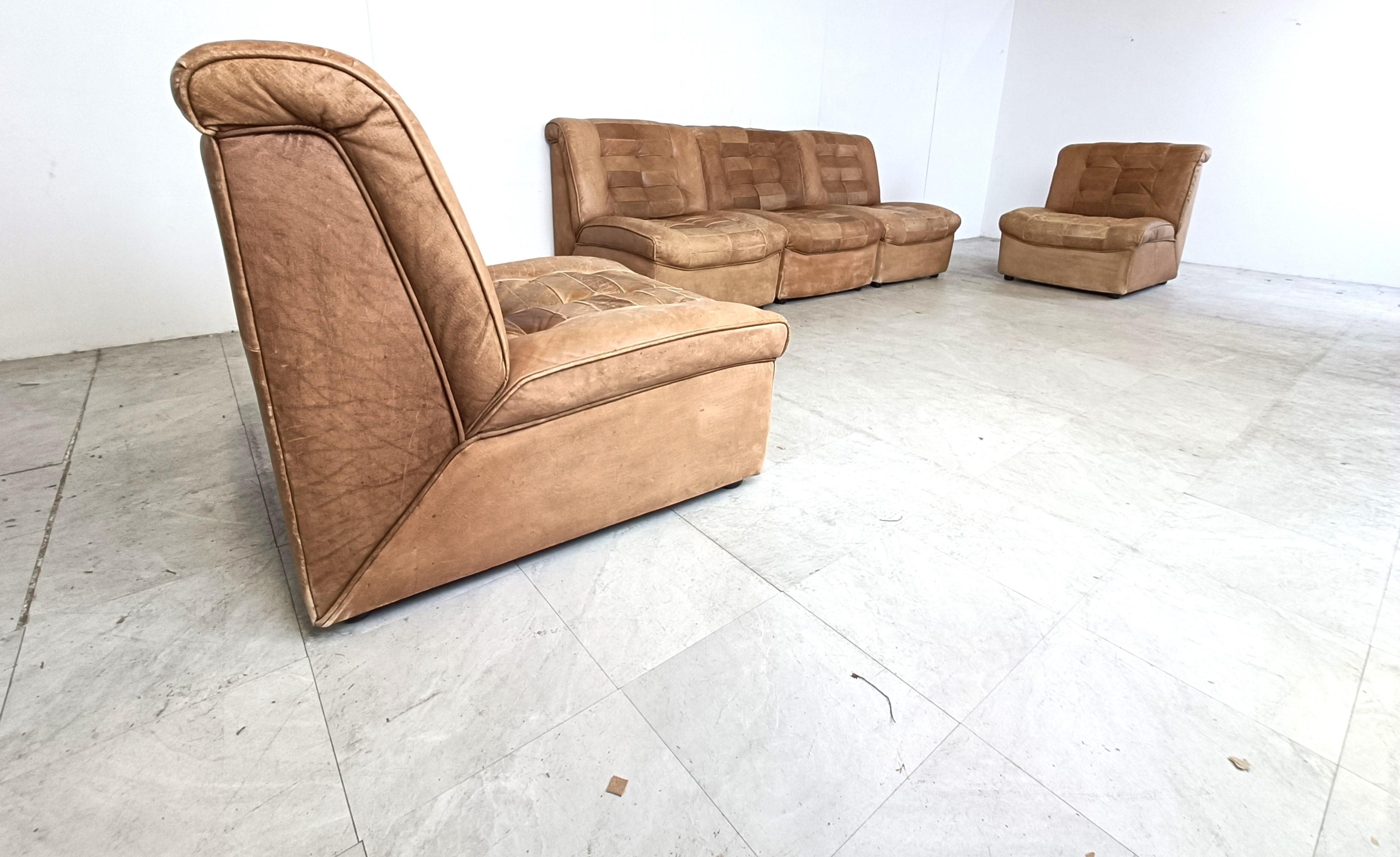 Modulares Sofa aus braunem Patchwork-Leder, 1970er Jahre (Moderne der Mitte des Jahrhunderts) im Angebot