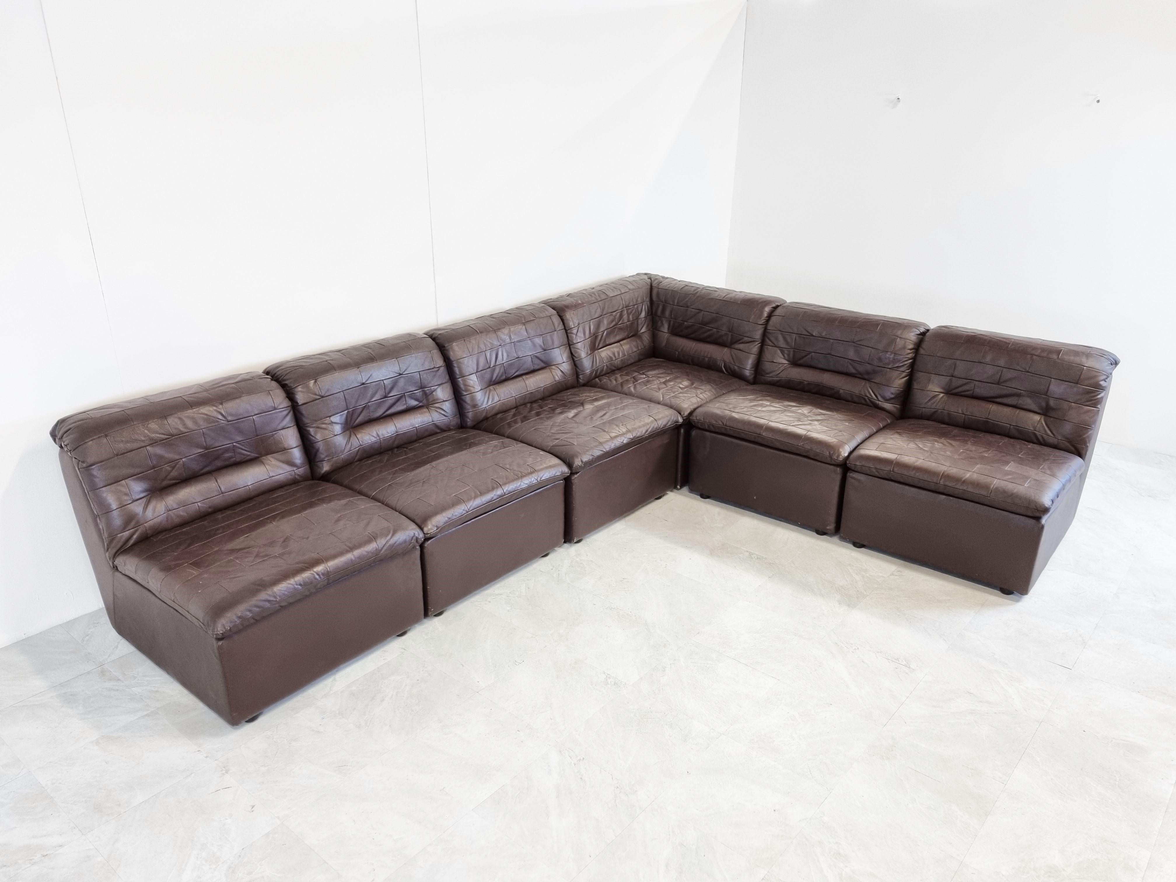 Vintage Brown Patchwork Leather Modular Sofa, 1970s In Good Condition In HEVERLEE, BE