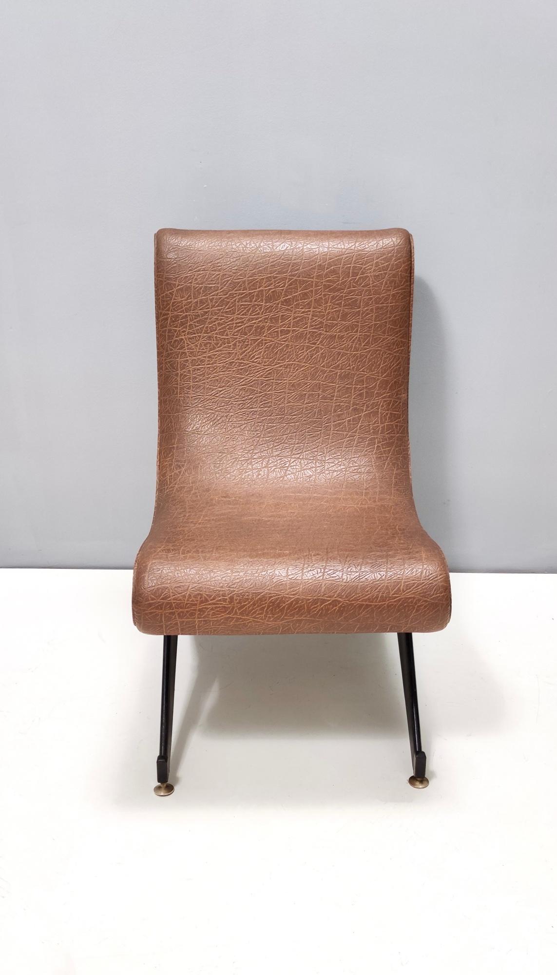 Vintage Brown Skai Lounge Chair with Black Varnished Metal Legs, Italy For Sale 2