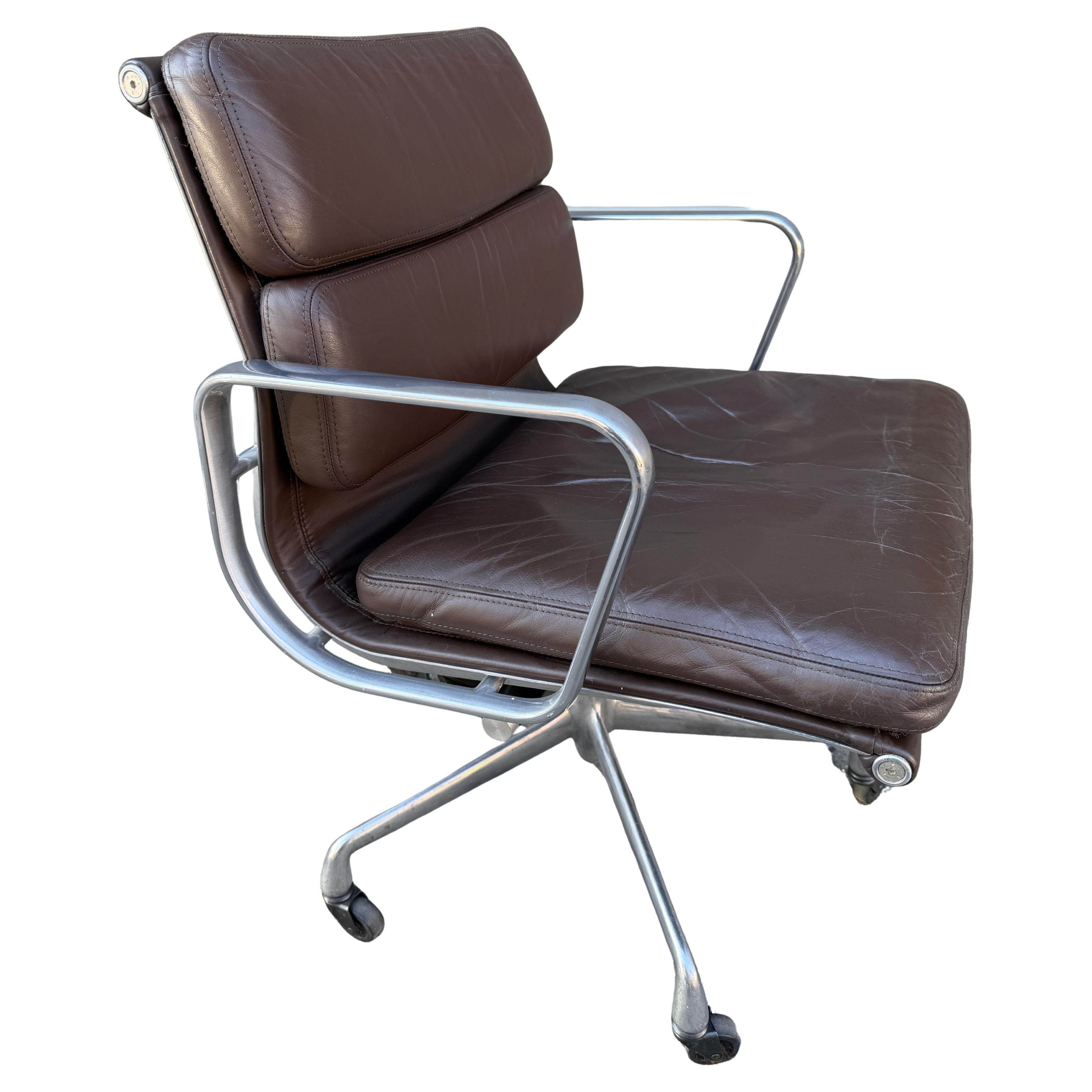 Vintage  Brown Soft Pad Chair by Eames for Herman Miller In Good Condition In BROOKLYN, NY