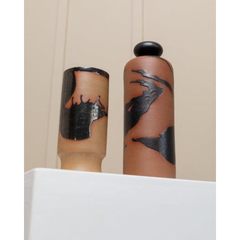 Braune Steingutkaraffe und -tasse von Tristan Drechsler, MCM 1970er im Angebot 2