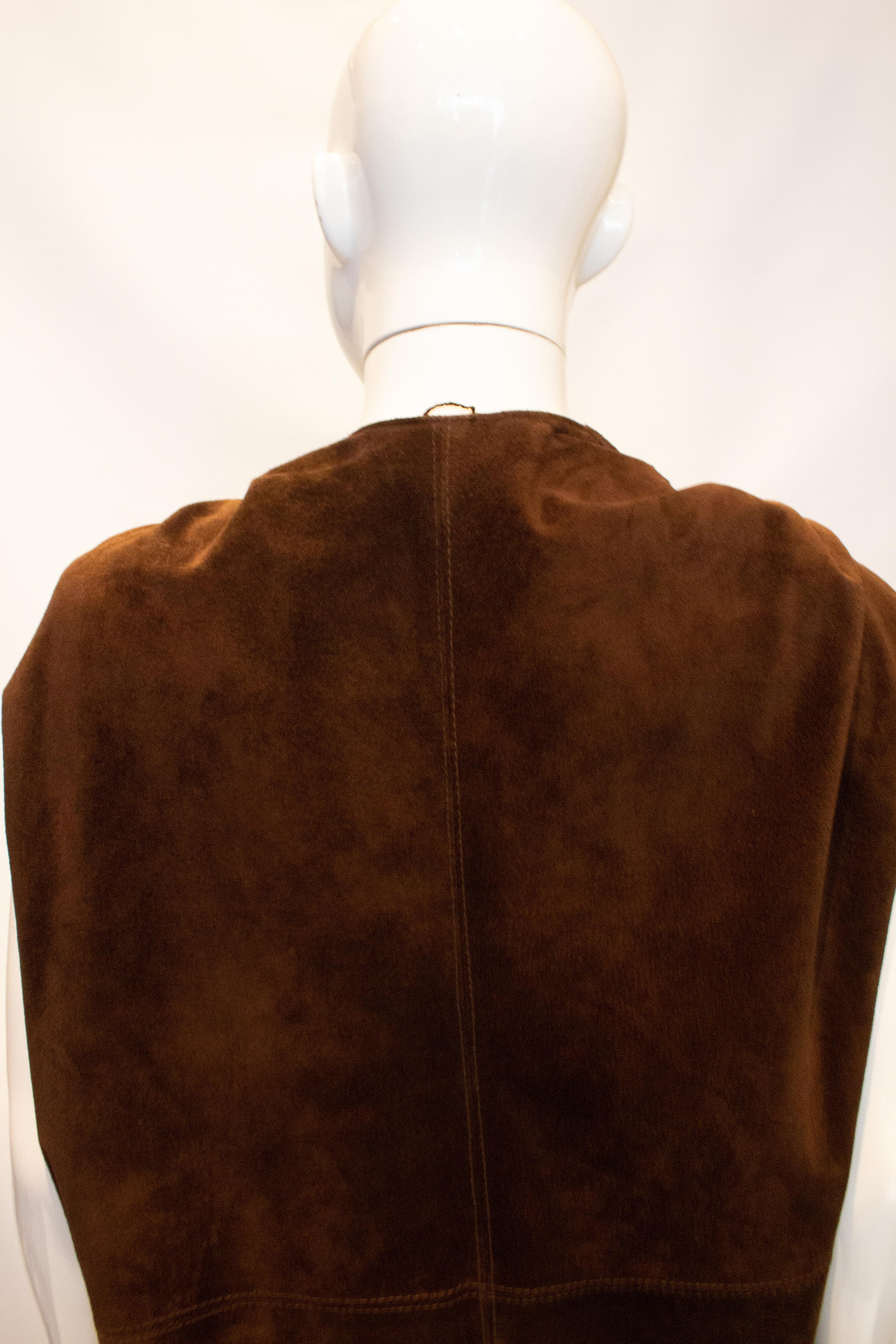 Manteau vintage en daim marron à la taille Unisexe en vente