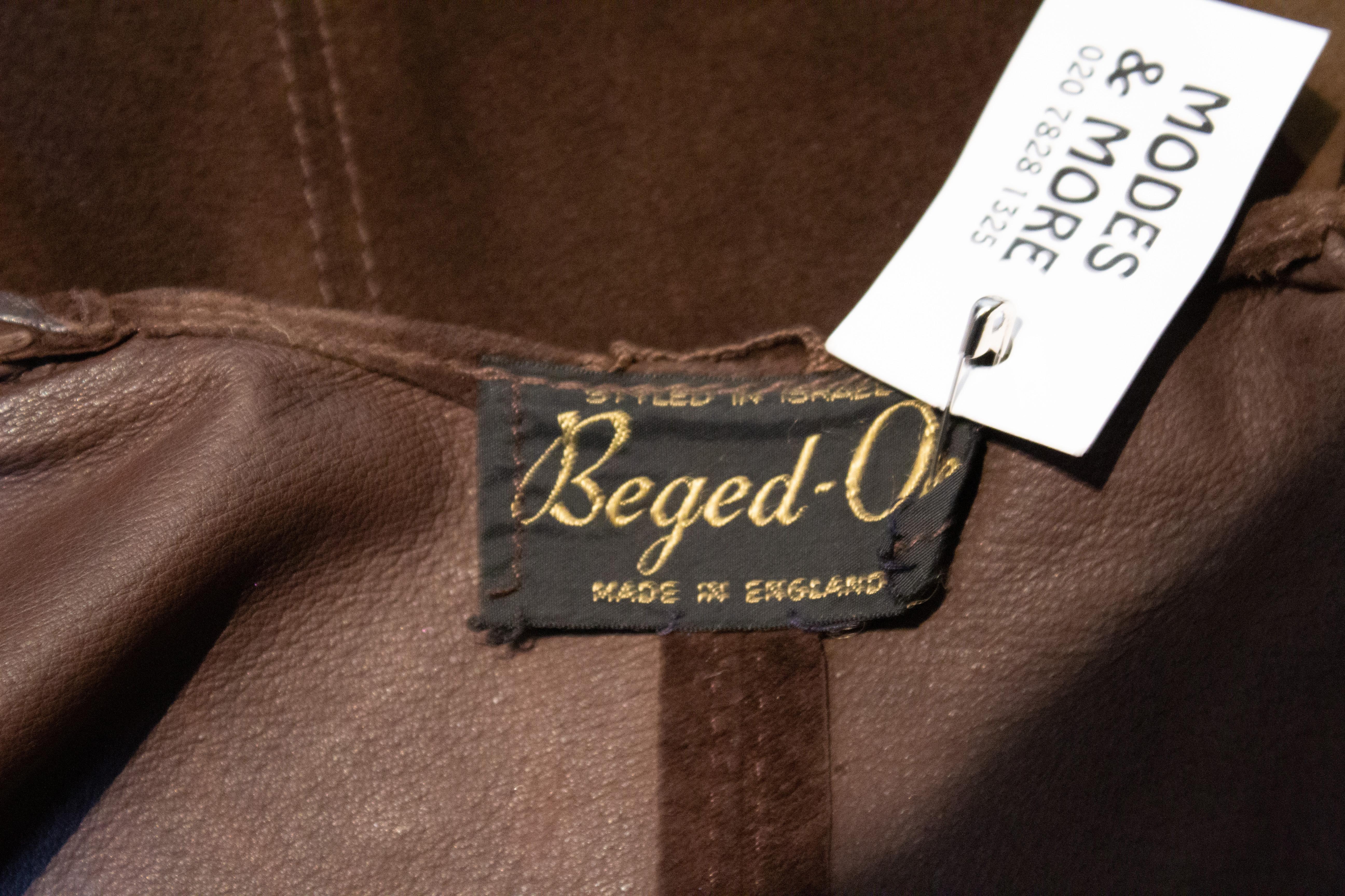 Manteau vintage en daim marron à la taille en vente 1