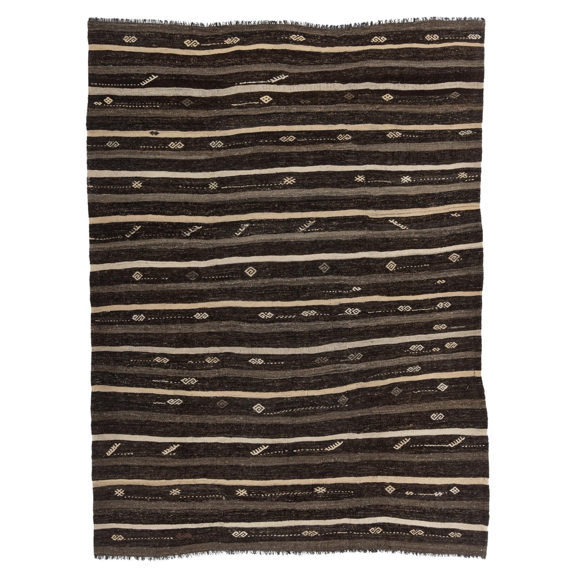 Vintage Brown Turkish Kilim Area Rug & Kilim  6'7 x 9'10