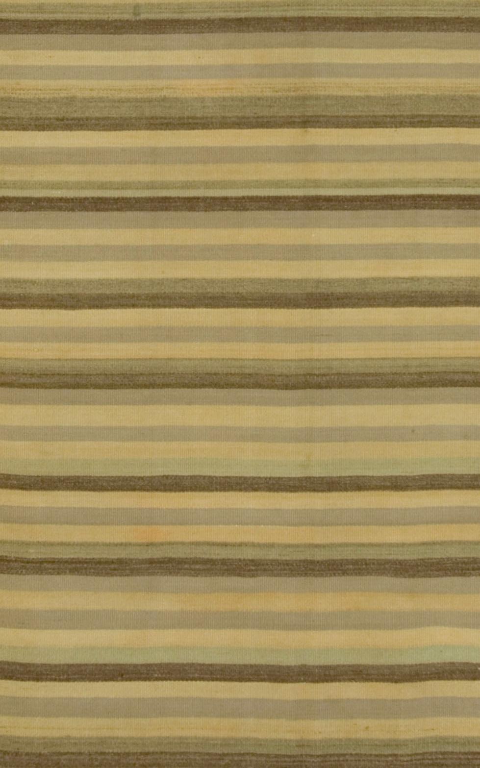 Vintage Braun Türkisch Kilim Läufer  4'4 x 10'10 (Handgewebt) im Angebot