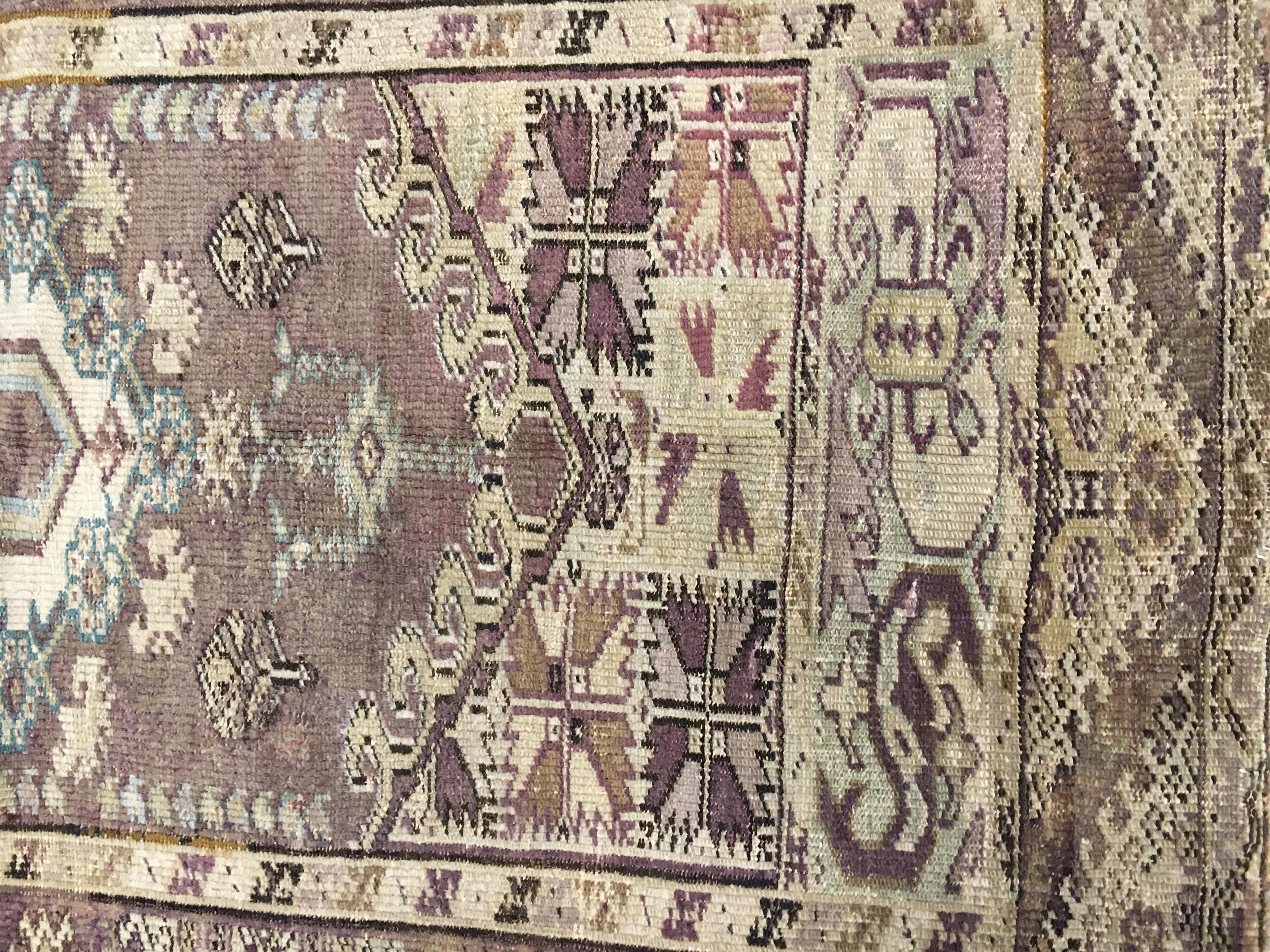 Brauner türkischer Oushak-Teppich im Vintage-Look  3'10 x 5'6 im Angebot 1