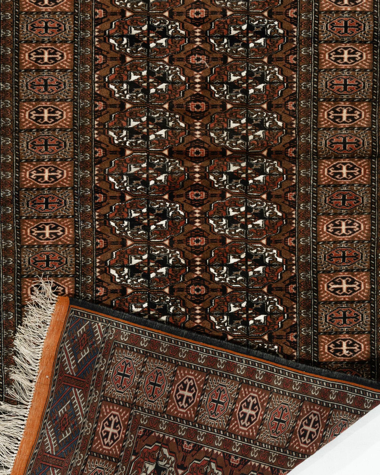 Vintage Brown Turkmen Rug Runner 3' X 8'7 In Good Condition For Sale In New York, NY