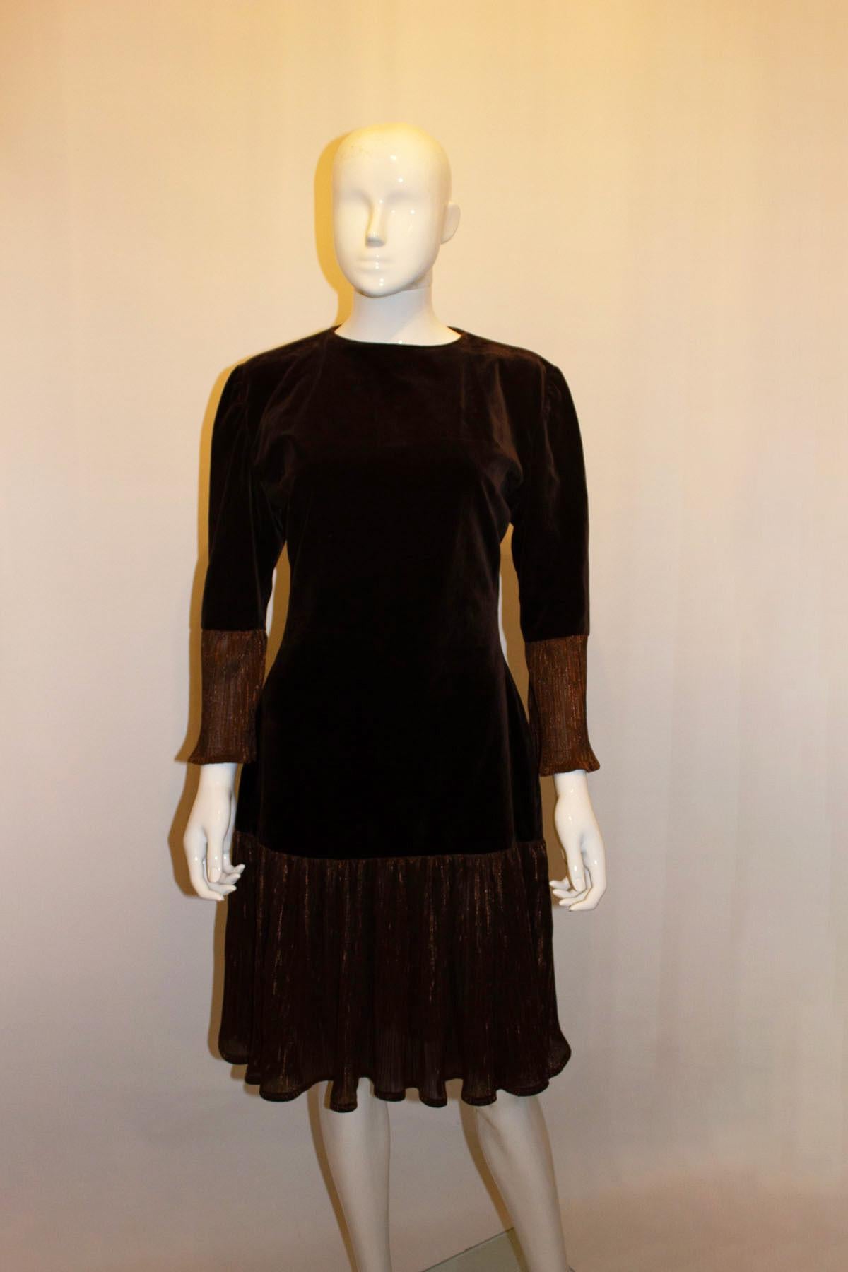 Women's or Men's Vintage Brown Velvet Party Dress with Drop Waist For Sale