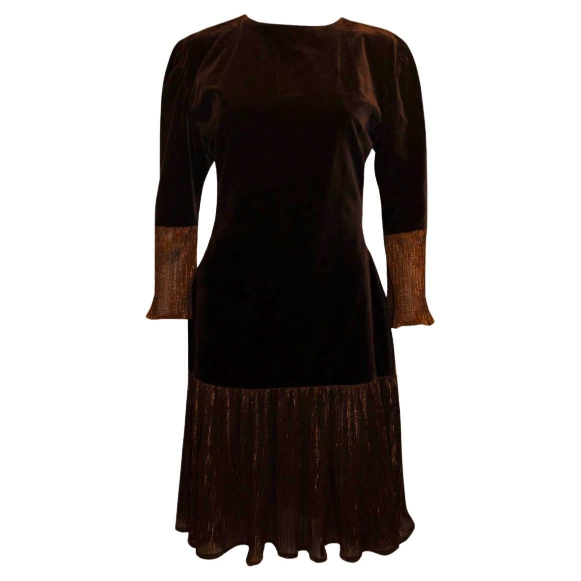Vintage Brown Velvet Party Dress with Drop Waist For Sale