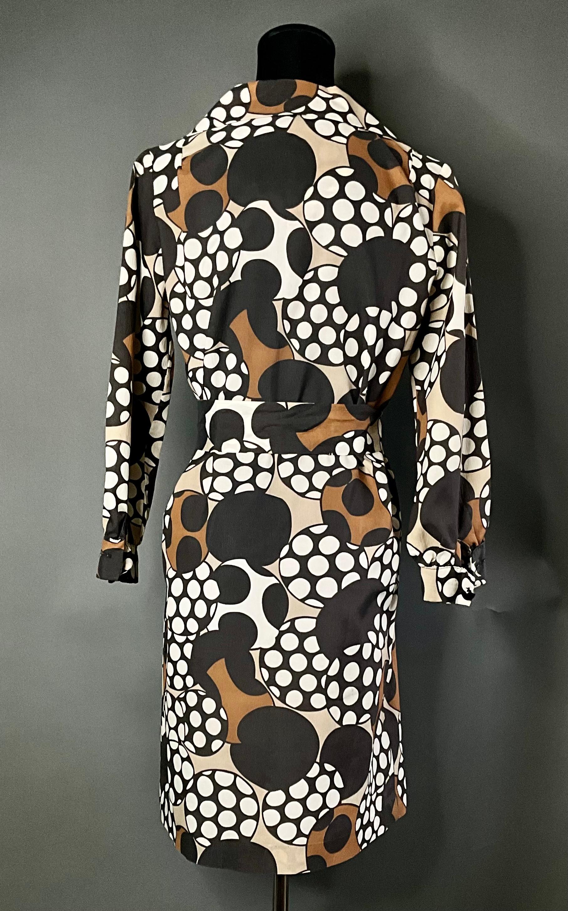 Vintage Brown & White Patterned Dress In Good Condition For Sale In Lake Worth Beach, FL