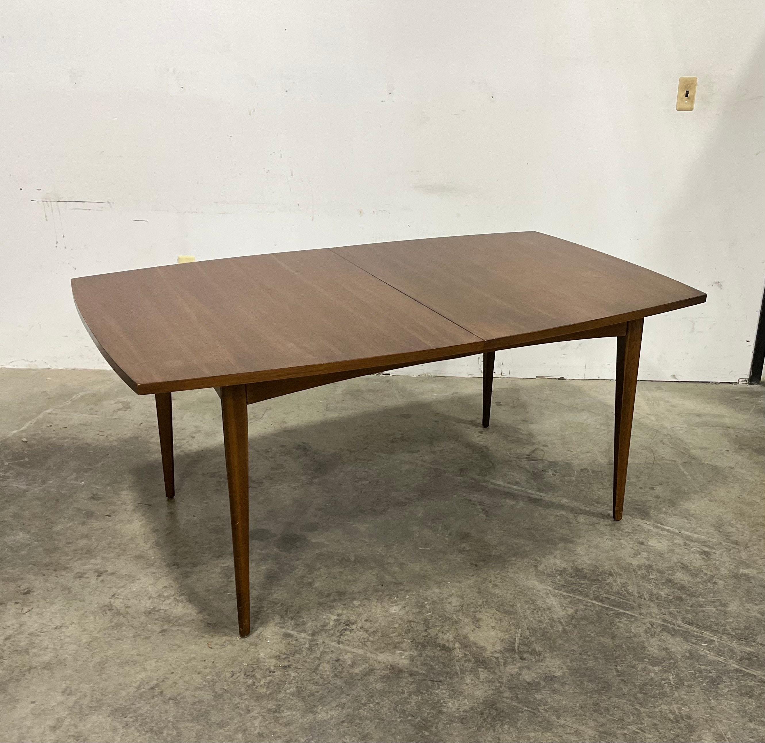 broyhill emphasis dining table