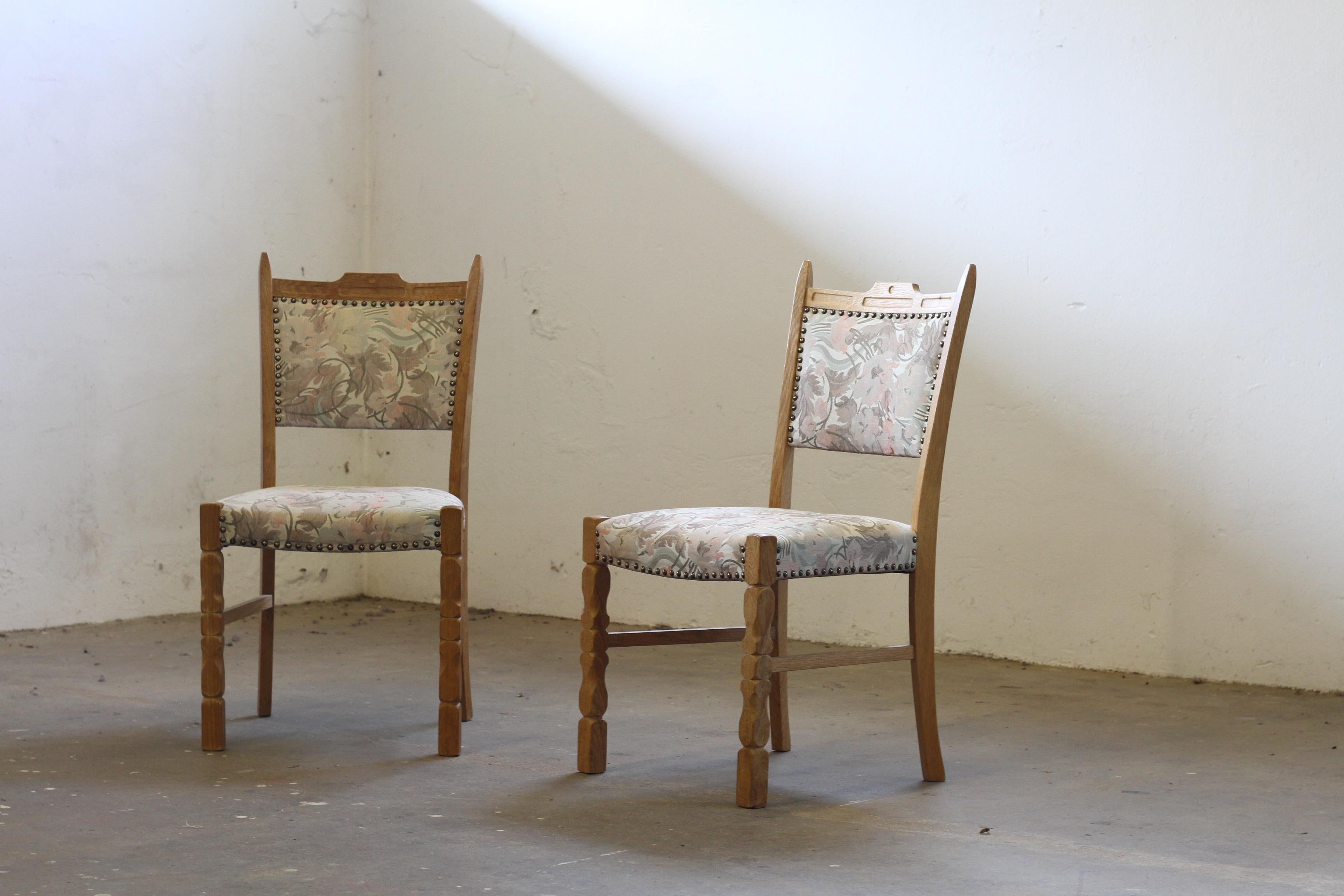 Sedie da pranzo danesi Brualist in Oak nello stile di Henning Kjærnulf, anni '60, Set di 6 in vendita 8