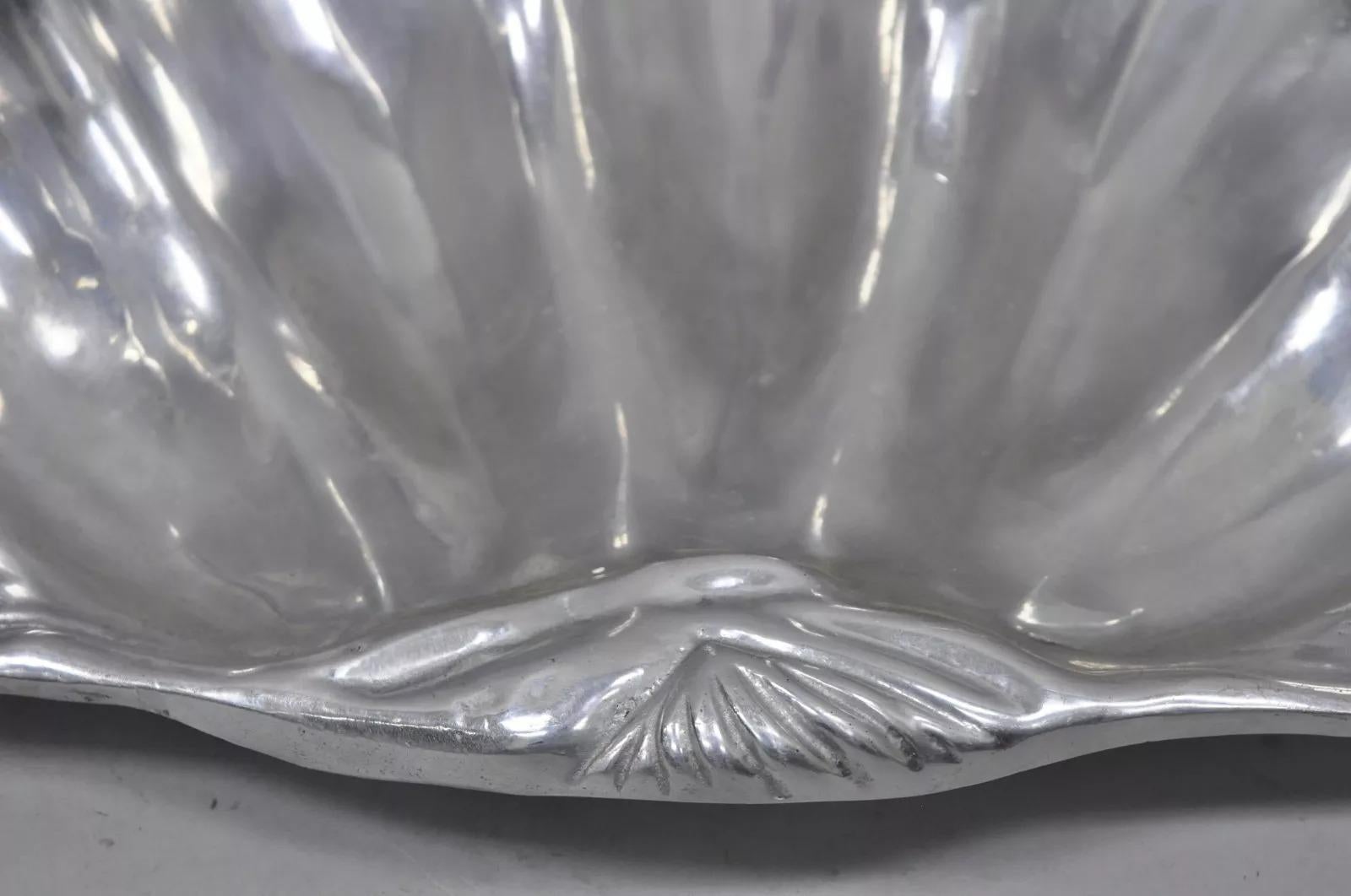 Große Wilton Vintage-Schale mit Muschelschale aus Aluminiumschale in Muschelform, Bruce Fox Design, 19. Zoll, Vintage im Angebot 2