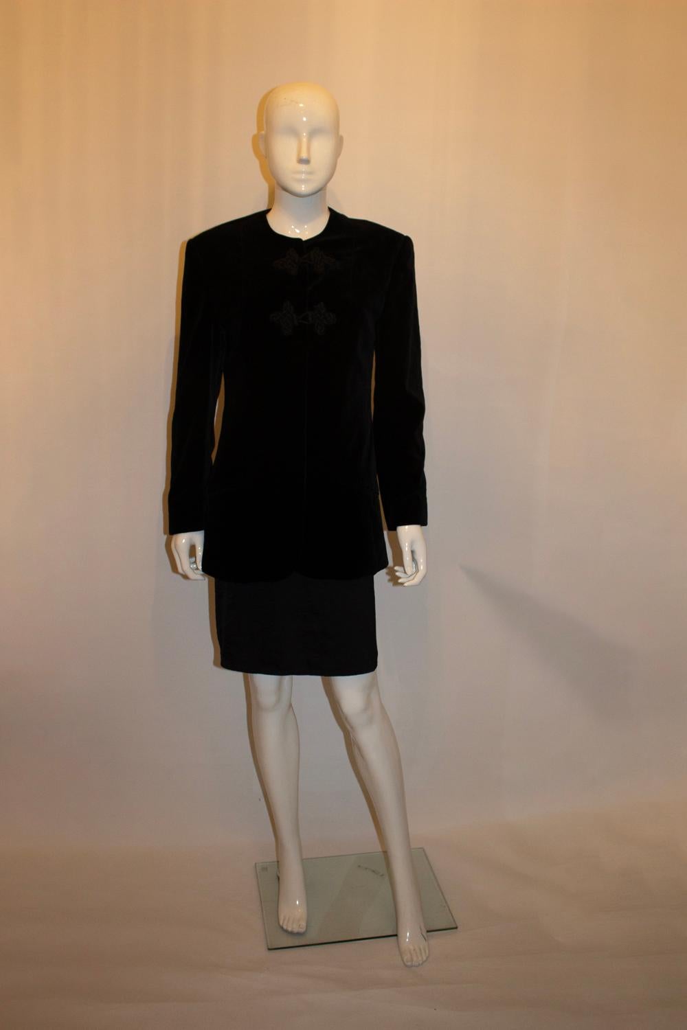 Giacca vintage in velluto nero di Bruce Oldfield in vendita 3