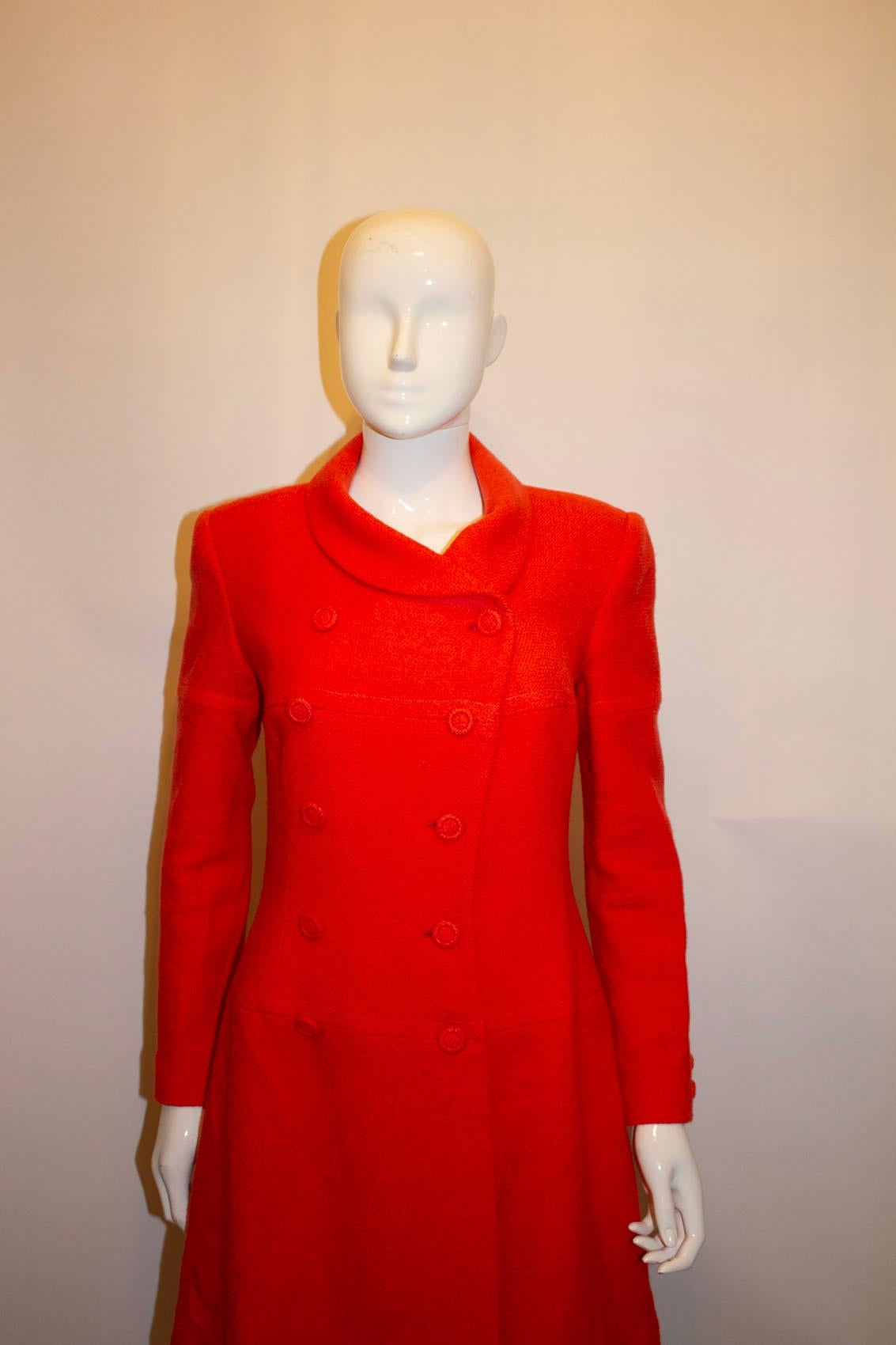 Rouge Robe manteau bouclé rouge vintage Bruce Oldfield en vente