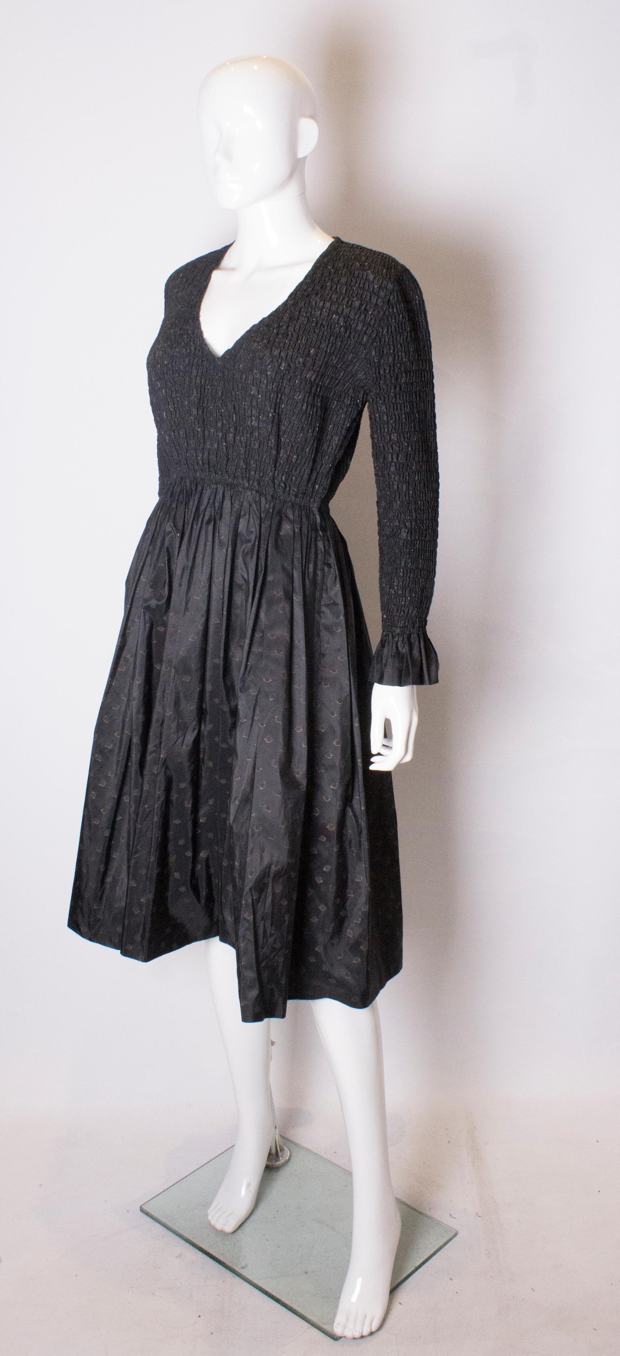 Bruce Oldfield Vintage Seidenkleid (Schwarz) im Angebot