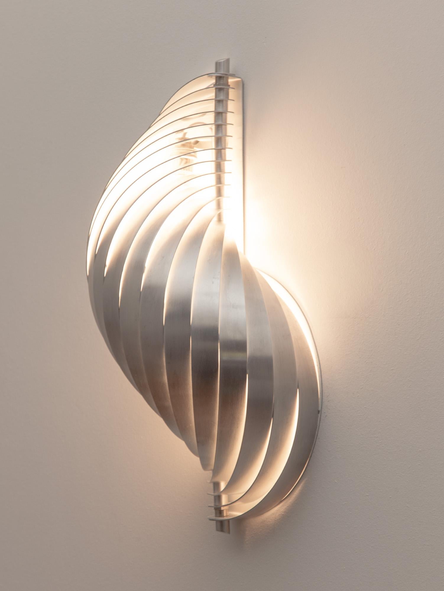 Mid-Century Modern Applique vintage en aluminium brossé Henri Mathieu, France, années 1960 en vente