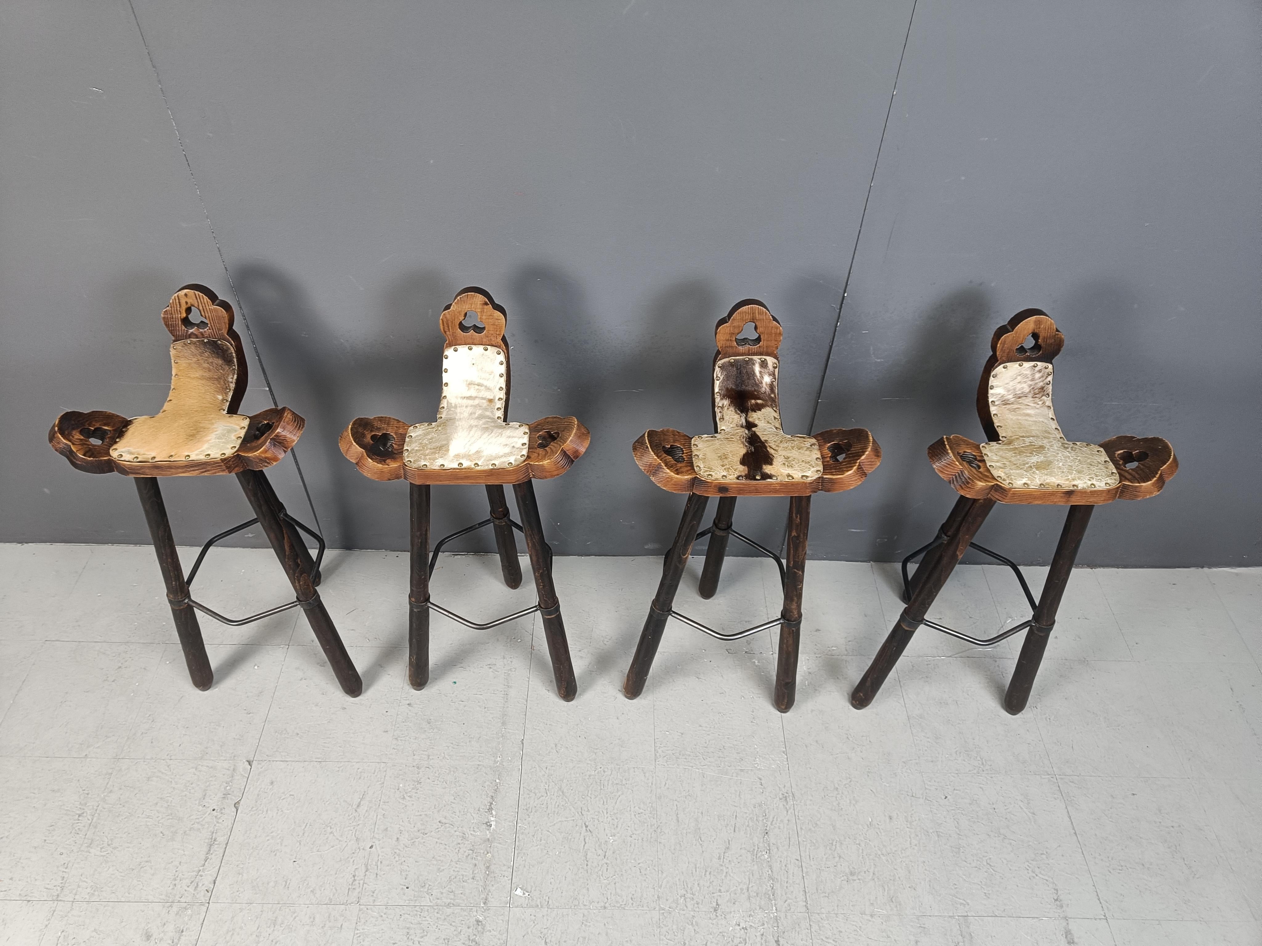 Vintage brutalist bar stools set of 4 - 1960s In Good Condition In Leuven, Vlaams Gewest