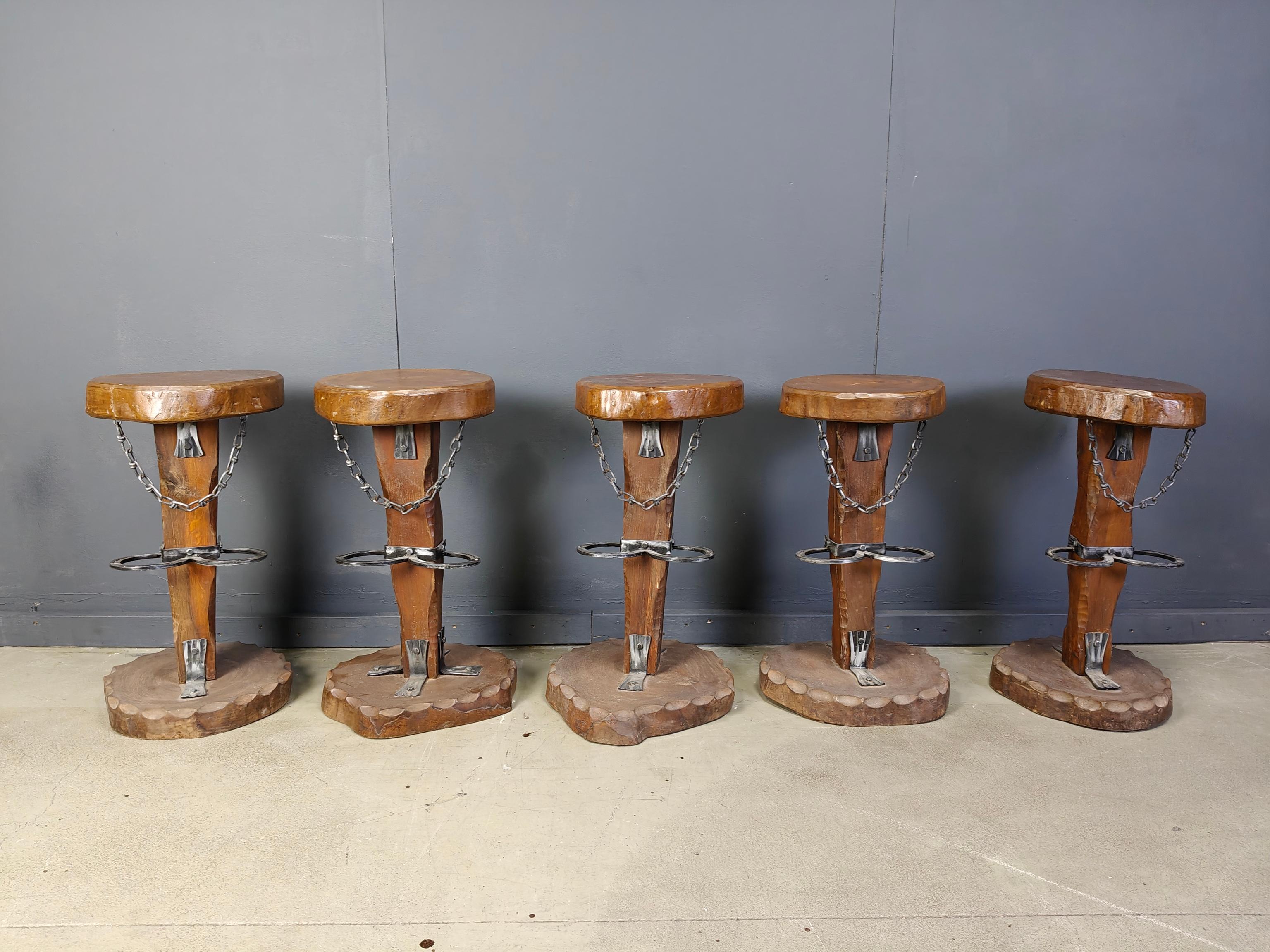 Vintage brutalist bar stools, set of 5 - 1960s For Sale 2