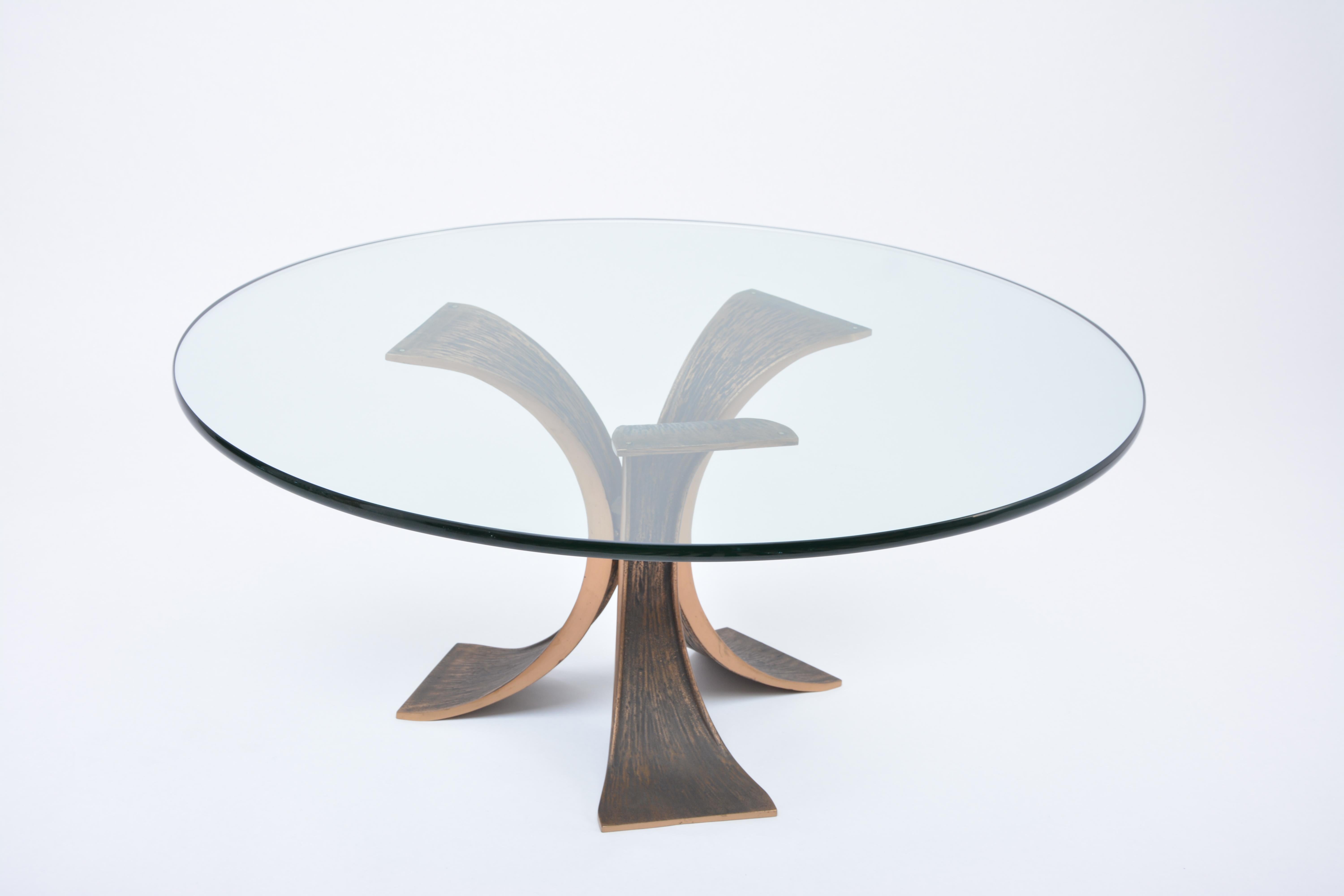 20th Century Vintage Brutalist Coffee Table Made of Bronze and Glass For Sale