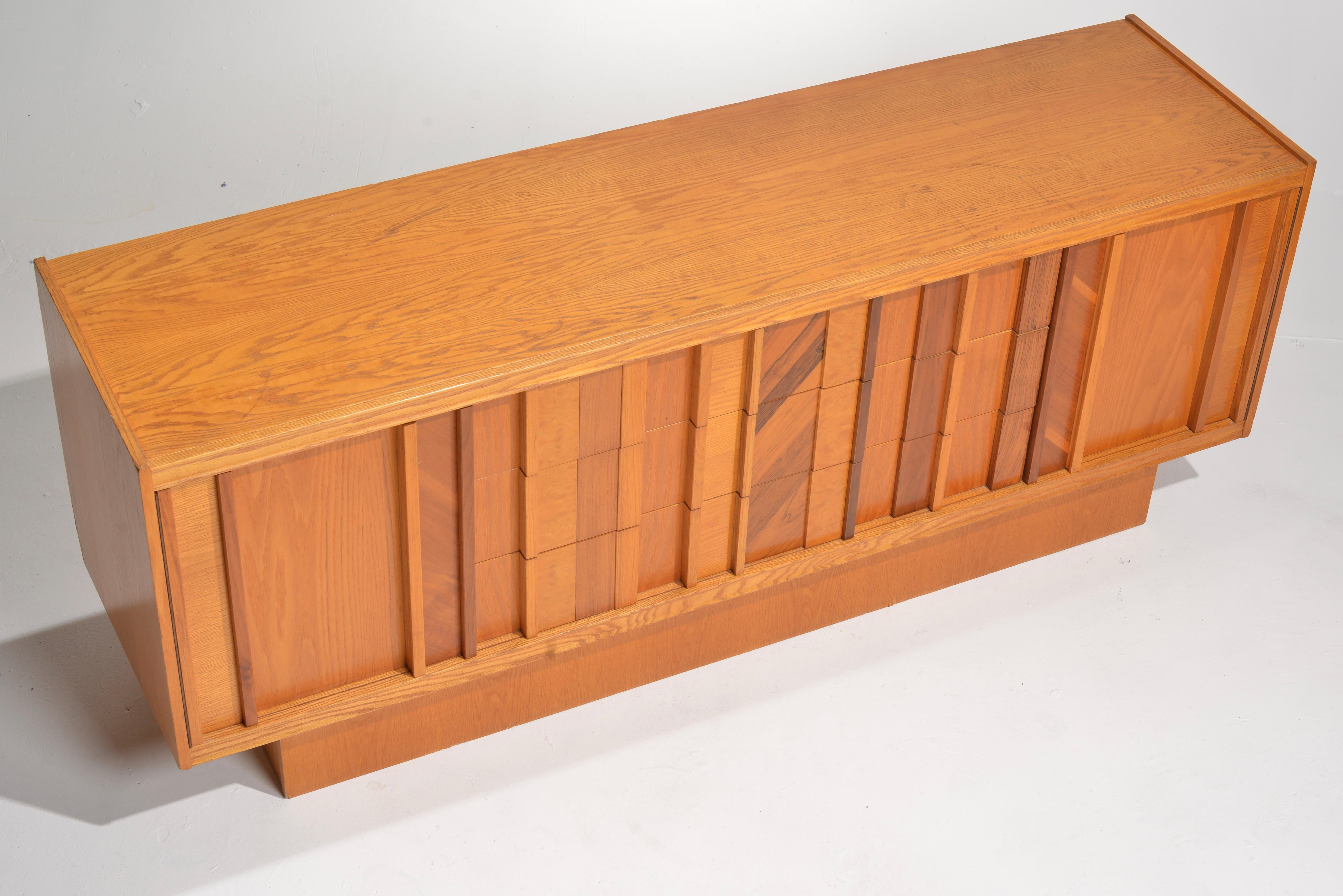 Vintage Brutalist Credenza Dresser in Oak, Rosewood, Hickory and Burl Wood For Sale 2