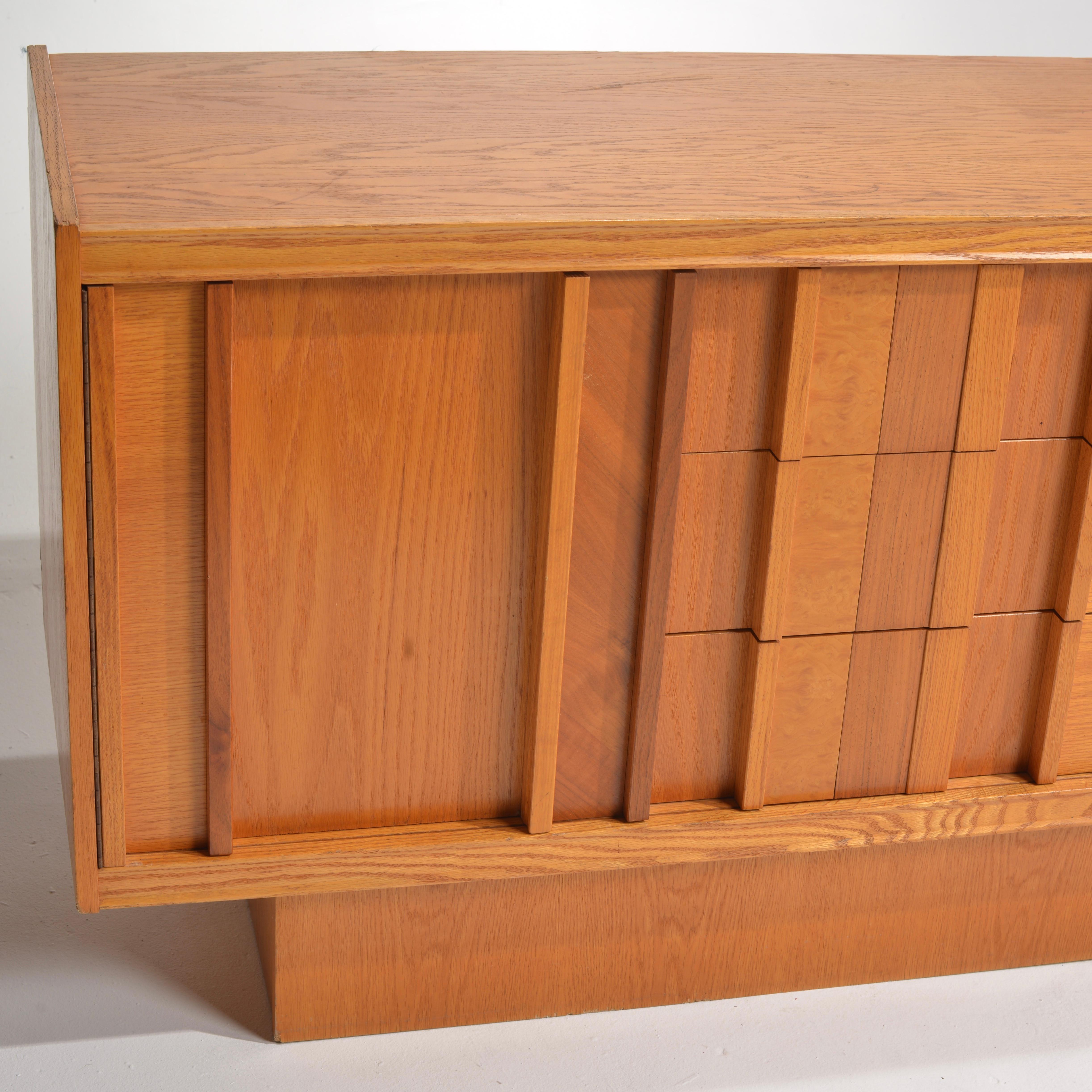 Vintage Brutalist Credenza Dresser in Oak, Rosewood, Hickory and Burl Wood For Sale 3