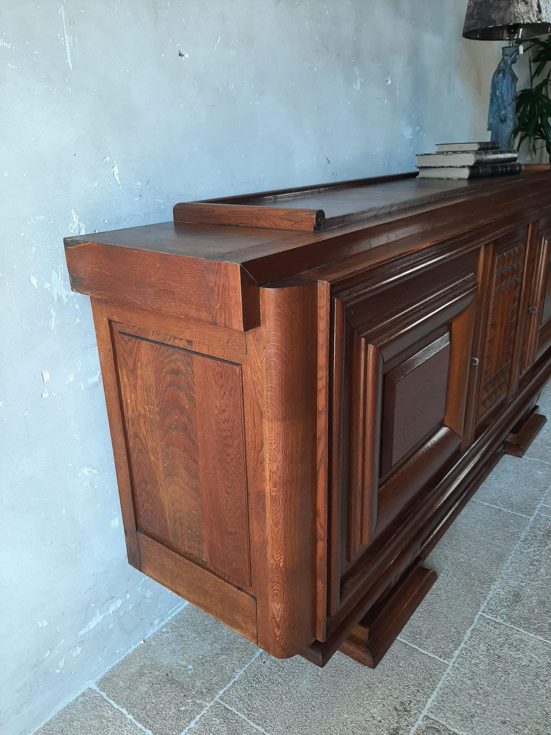 Vintage Brutalist Design Sideboard by Charles Dudouyt in Oak, 1940s-50s In Good Condition In Baambrugge, NL