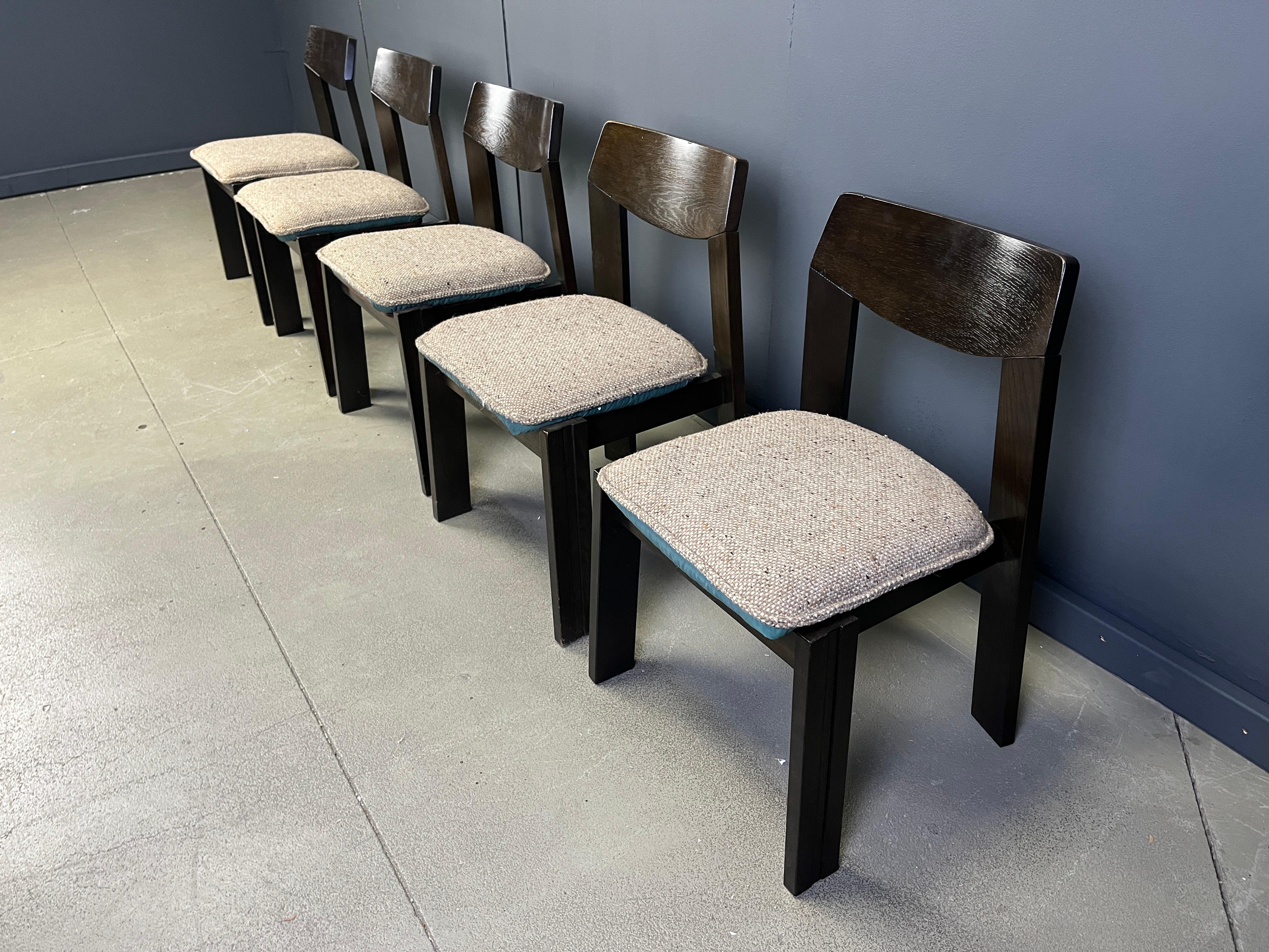 Vintage brutalist dining chairs, set of 5 - 1970s For Sale 2