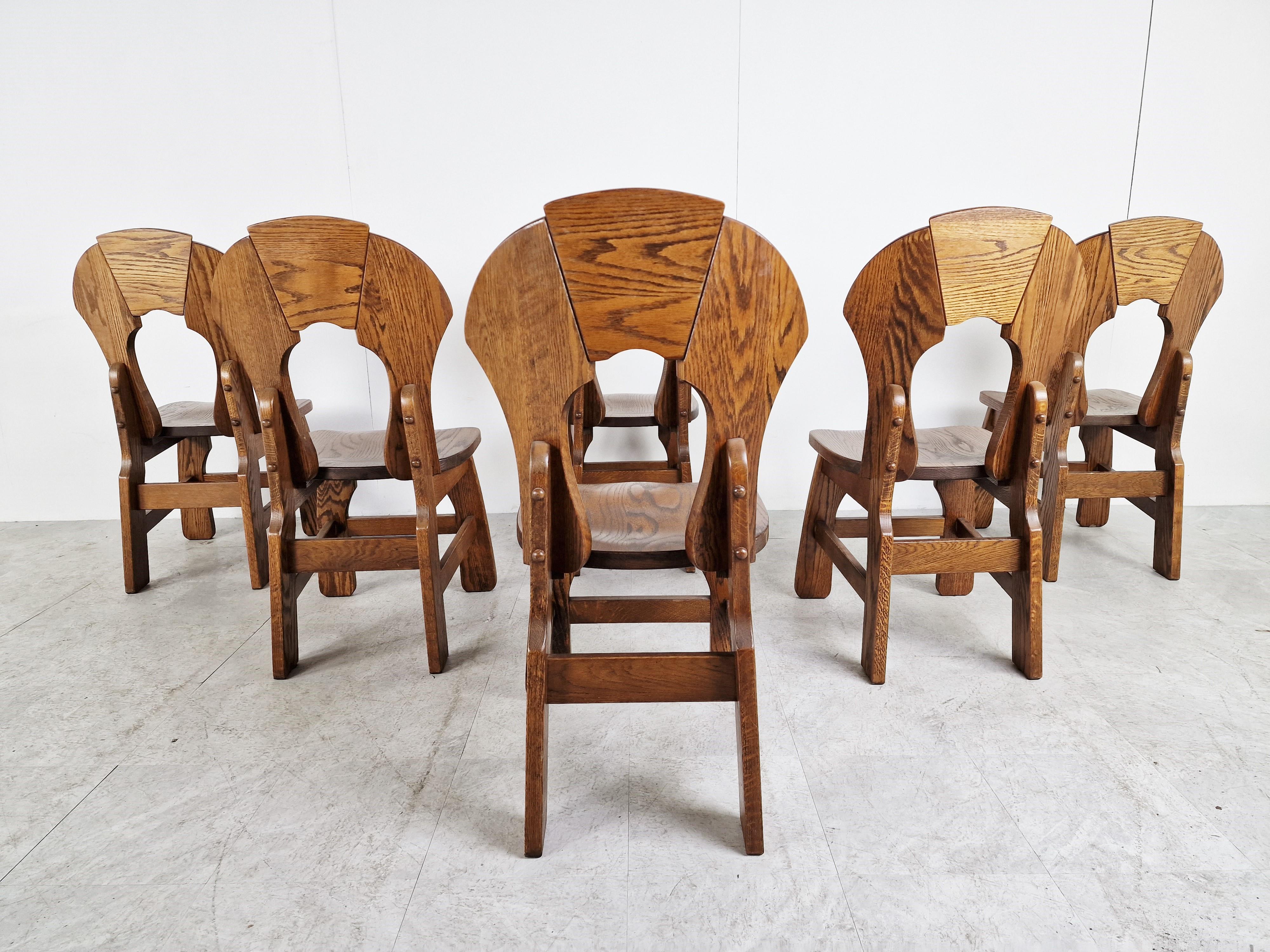 Mid century solid wood brutalist dining chairs.

Good original condition.

1960s - Germany

Dimensions:
Height: 97cm/38.18
