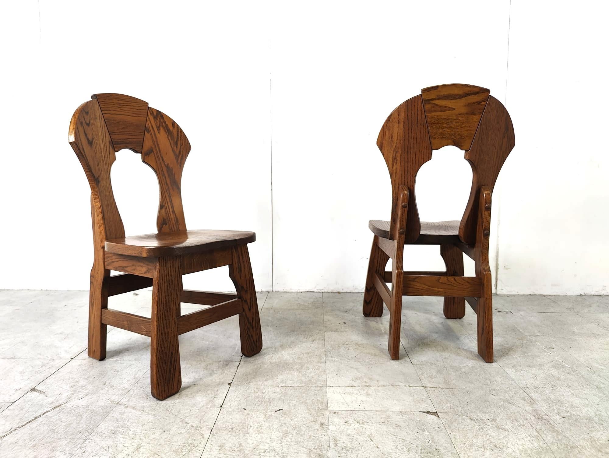 Mid century solid wood  brutalist dining chairs, set of 6 

Good original condition.

1960s - Germany

Dimensions:
Height: 97cm
Width: 45cm
Depth: 49cm
Seat height: 46cm

Ref.: 203032

*Price is for the set