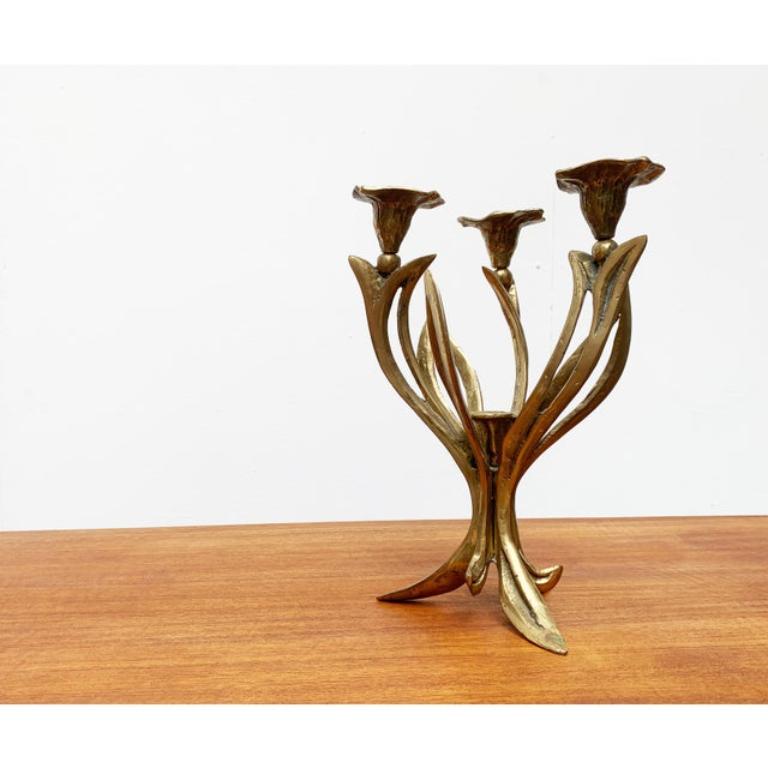 Brutalistischer floraler Metall-Kerzenhalter, 1970er Jahre im Zustand „Hervorragend“ im Angebot in Hamburg, DE