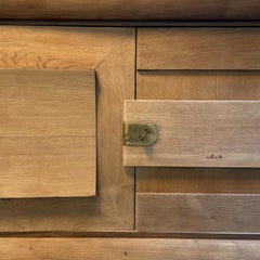 Vintage Brutalist French Oak Sideboard im Stil von Charles Dudouyt