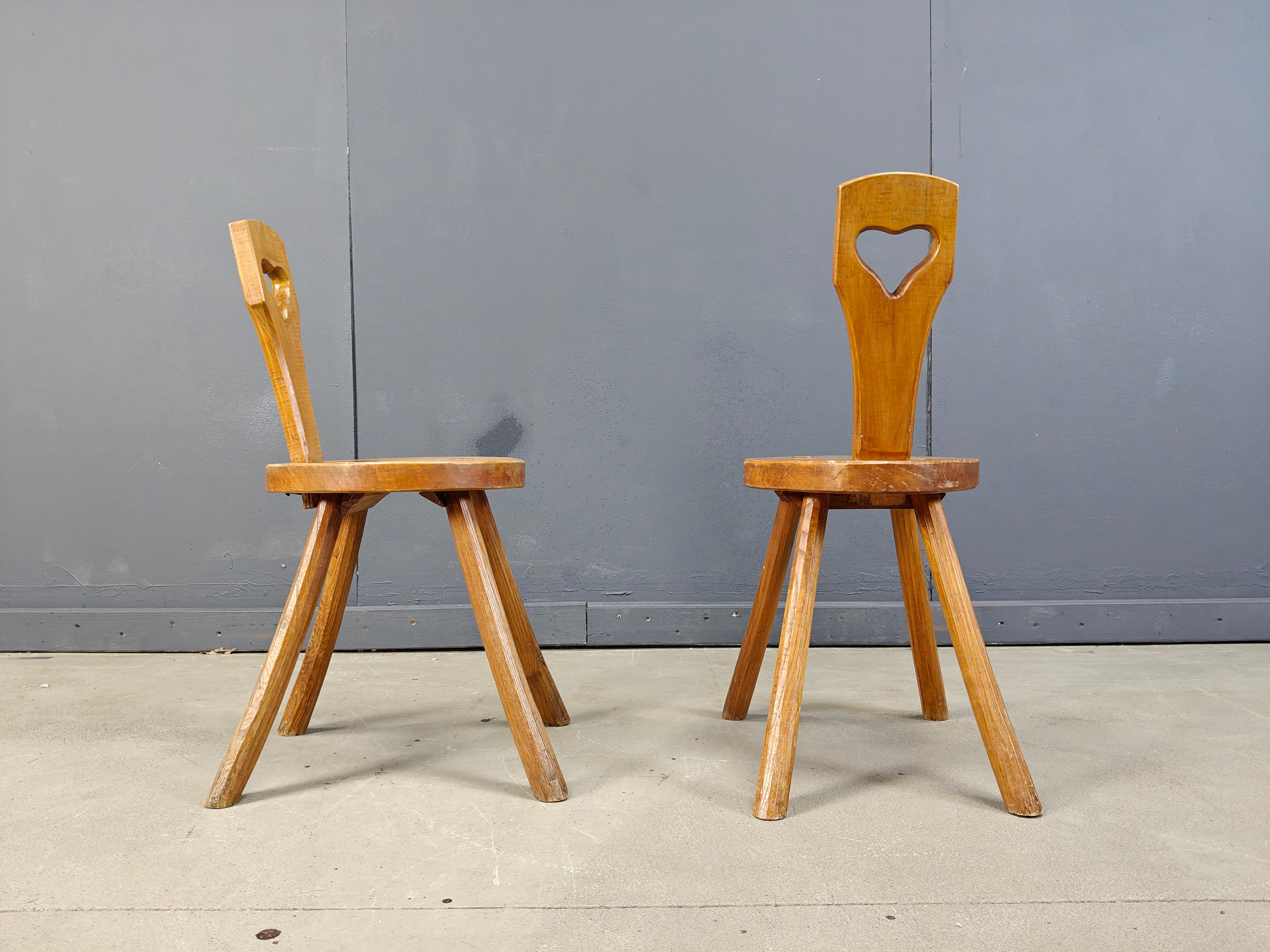Brutalist Vintage brutalist heart shaped side chairs, 1960s For Sale