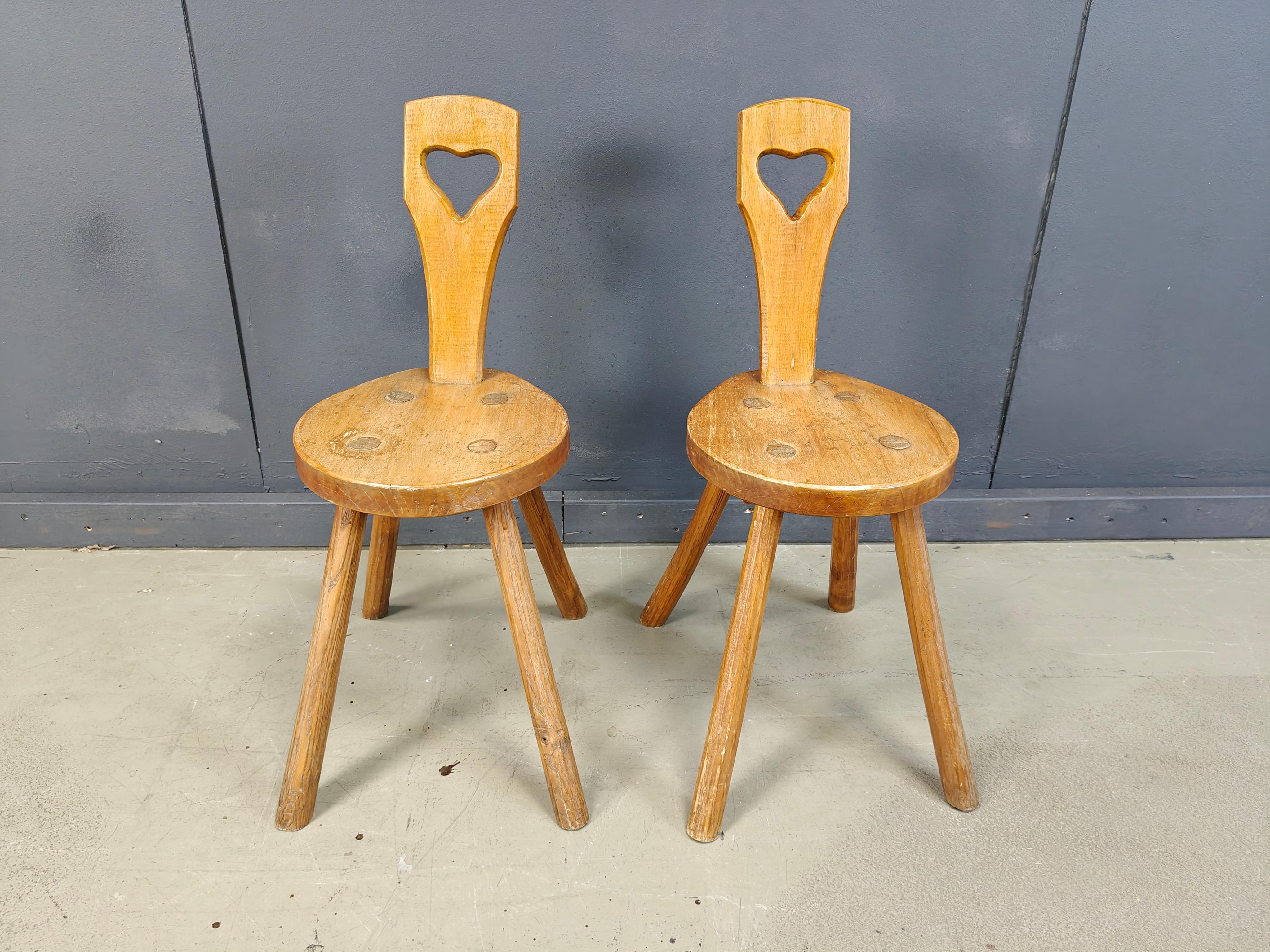 Vintage brutalist heart shaped side chairs, 1960s For Sale 1