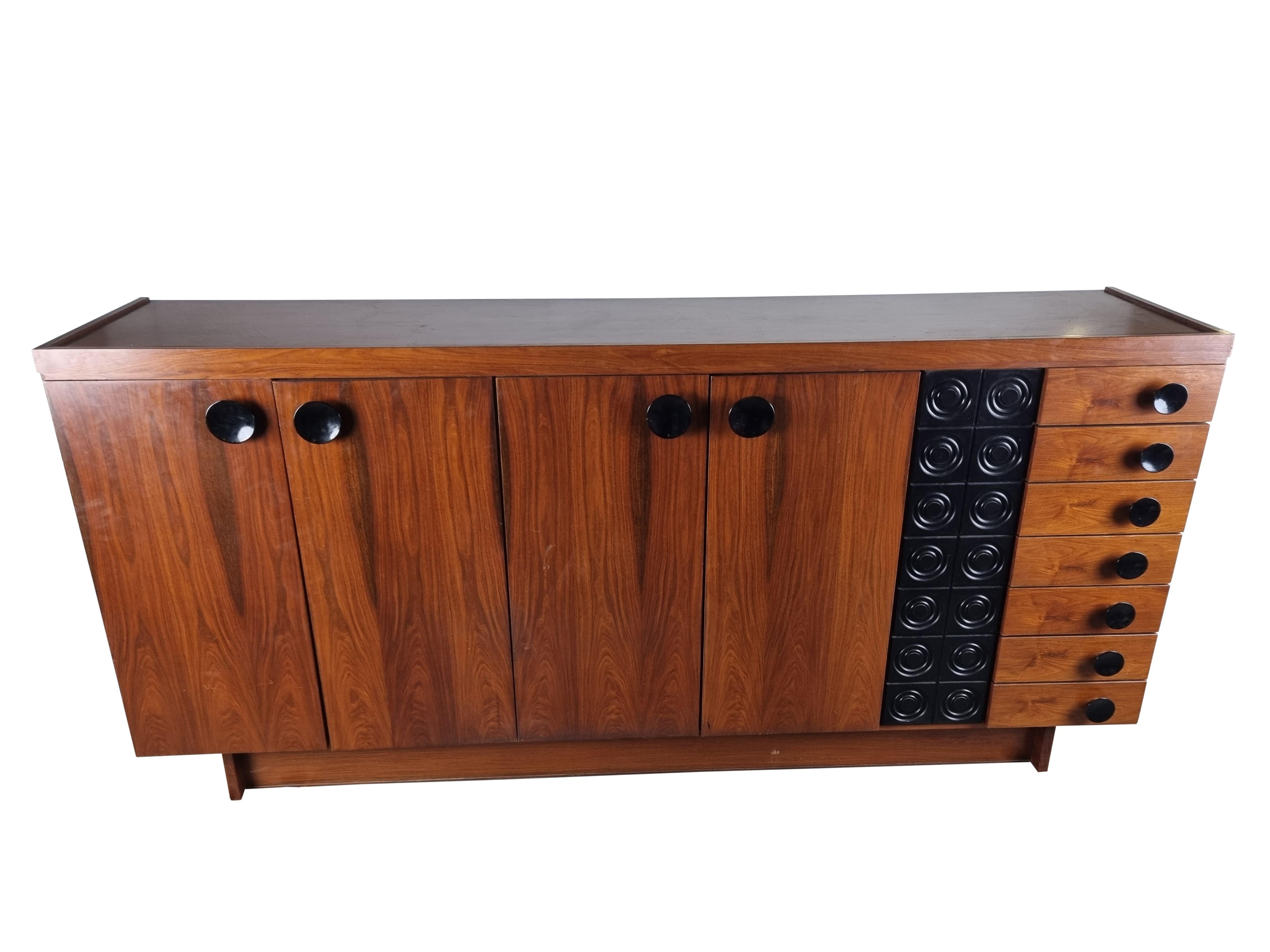 Vintage brutalist highboard, 1970s In Good Condition For Sale In HEVERLEE, BE