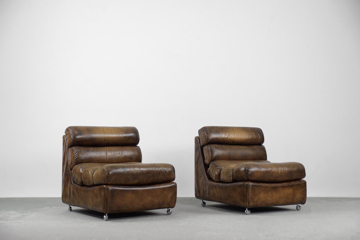 Mid-20th Century Pair of Rare Vintage Brutalist Dark Brown Leather Armchairs on Wheels, 1960s For Sale