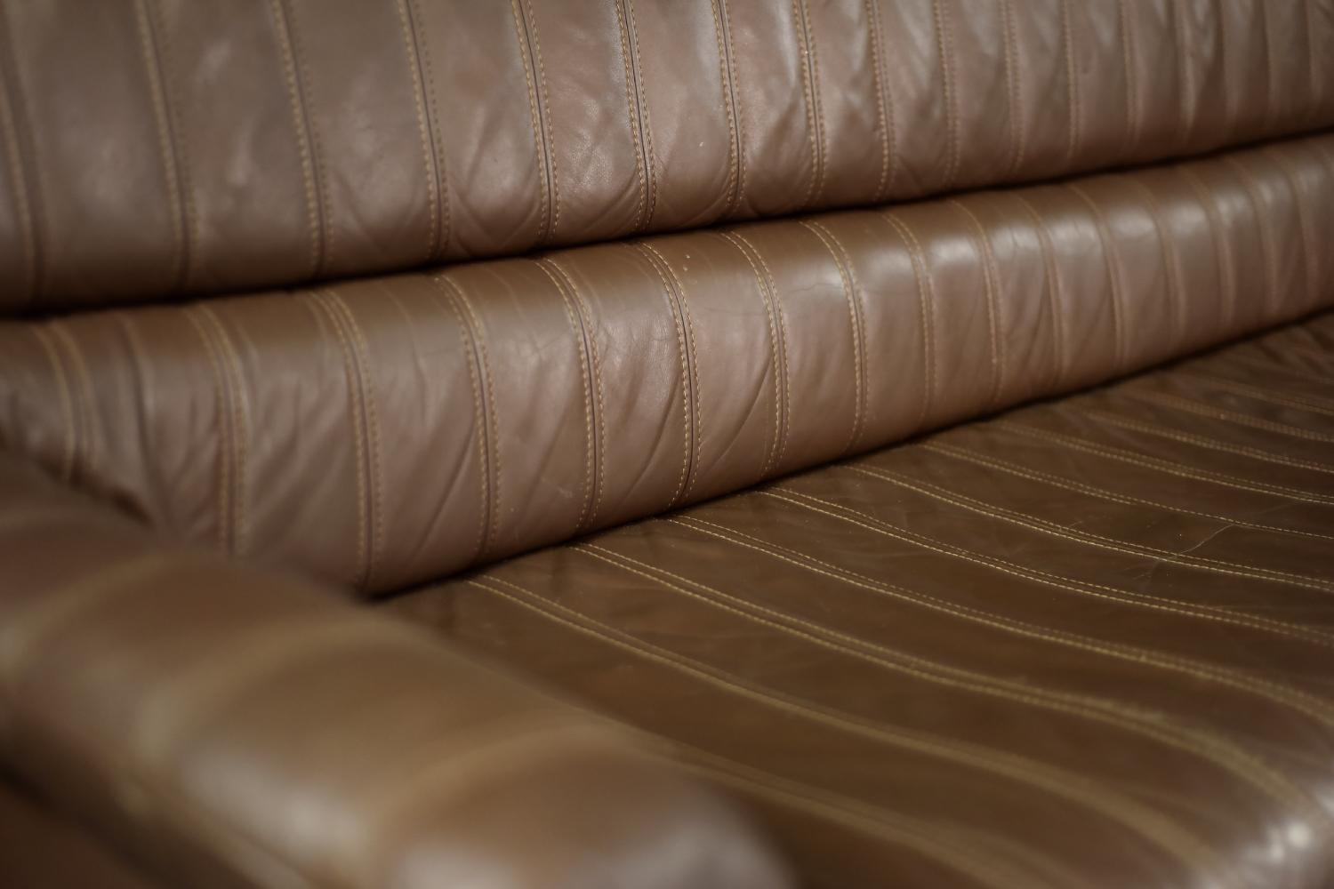 Vintage Brutalist Mid-Century German Modern Brown Leather 4-Seater Sofa, 1970s For Sale 2