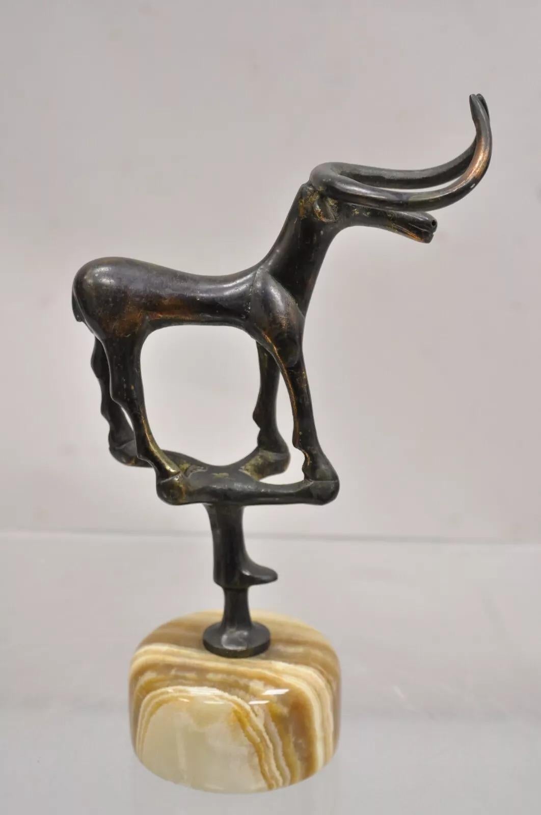 Kleine brutalistische Vintage-Skulptur aus Bronze mit Stiermarmorsockel, Mid-Century Modern (Moderne der Mitte des Jahrhunderts) im Angebot