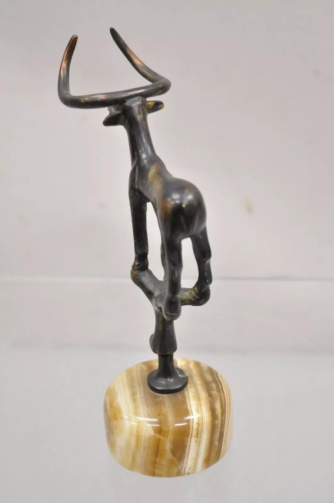 Kleine brutalistische Vintage-Skulptur aus Bronze mit Stiermarmorsockel, Mid-Century Modern im Angebot 1