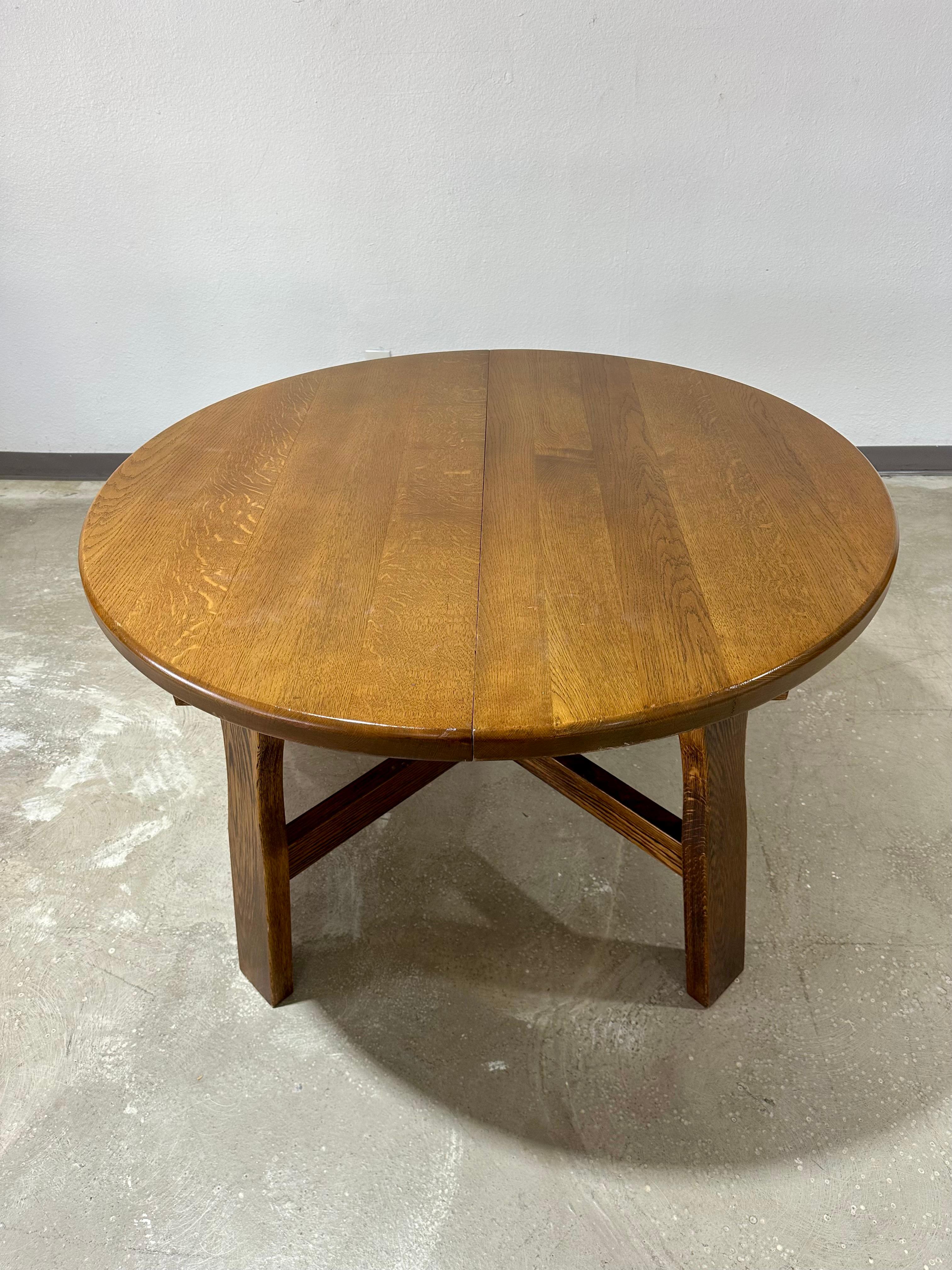 Mordenzato Set da pranzo brutalista d'epoca in Oak, con tavolo allungabile e 6 sedie in vendita