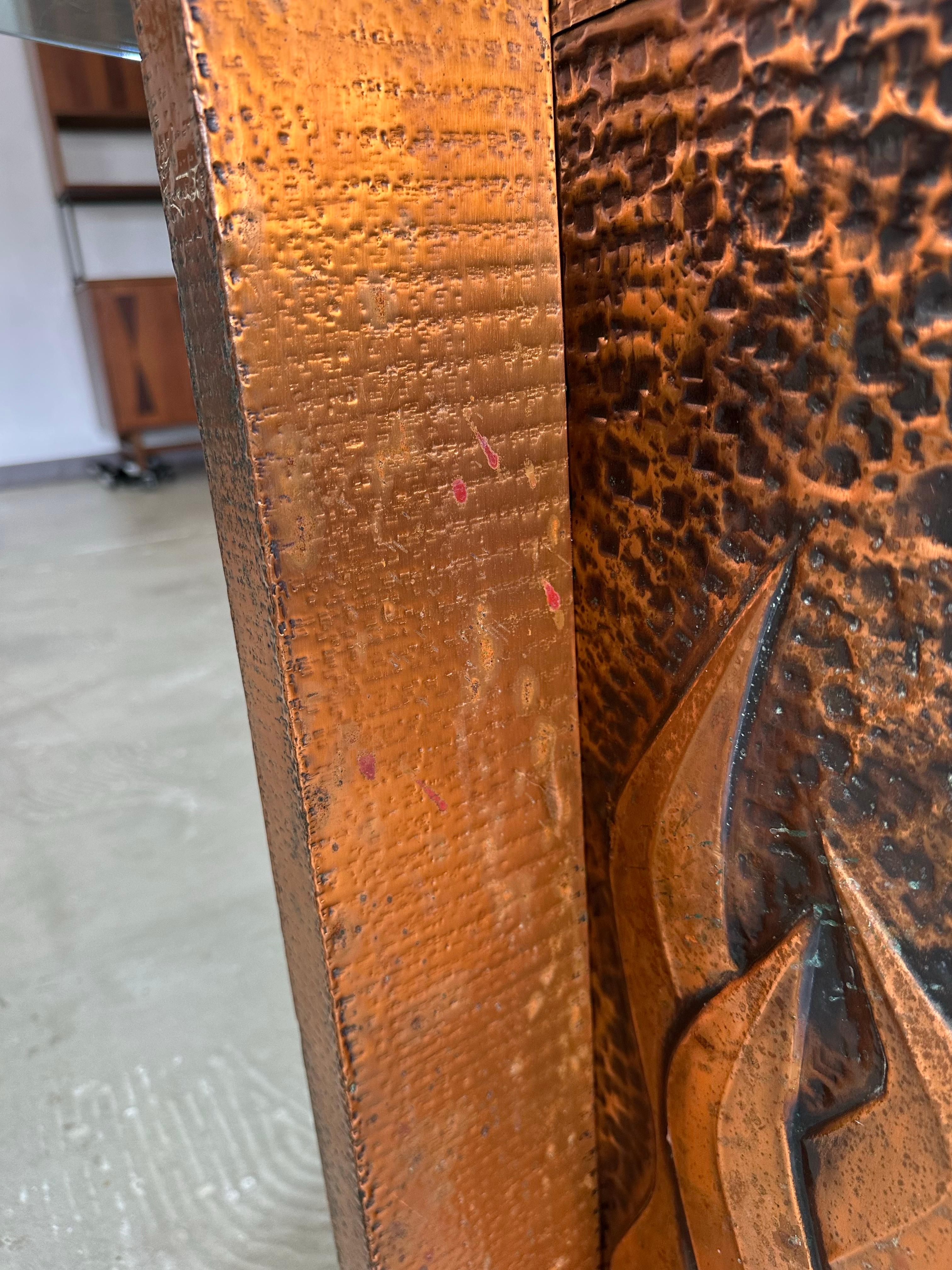 Vintage Brutalist Paul Evans Style Hammered Copper and Glass Dining Table For Sale 4