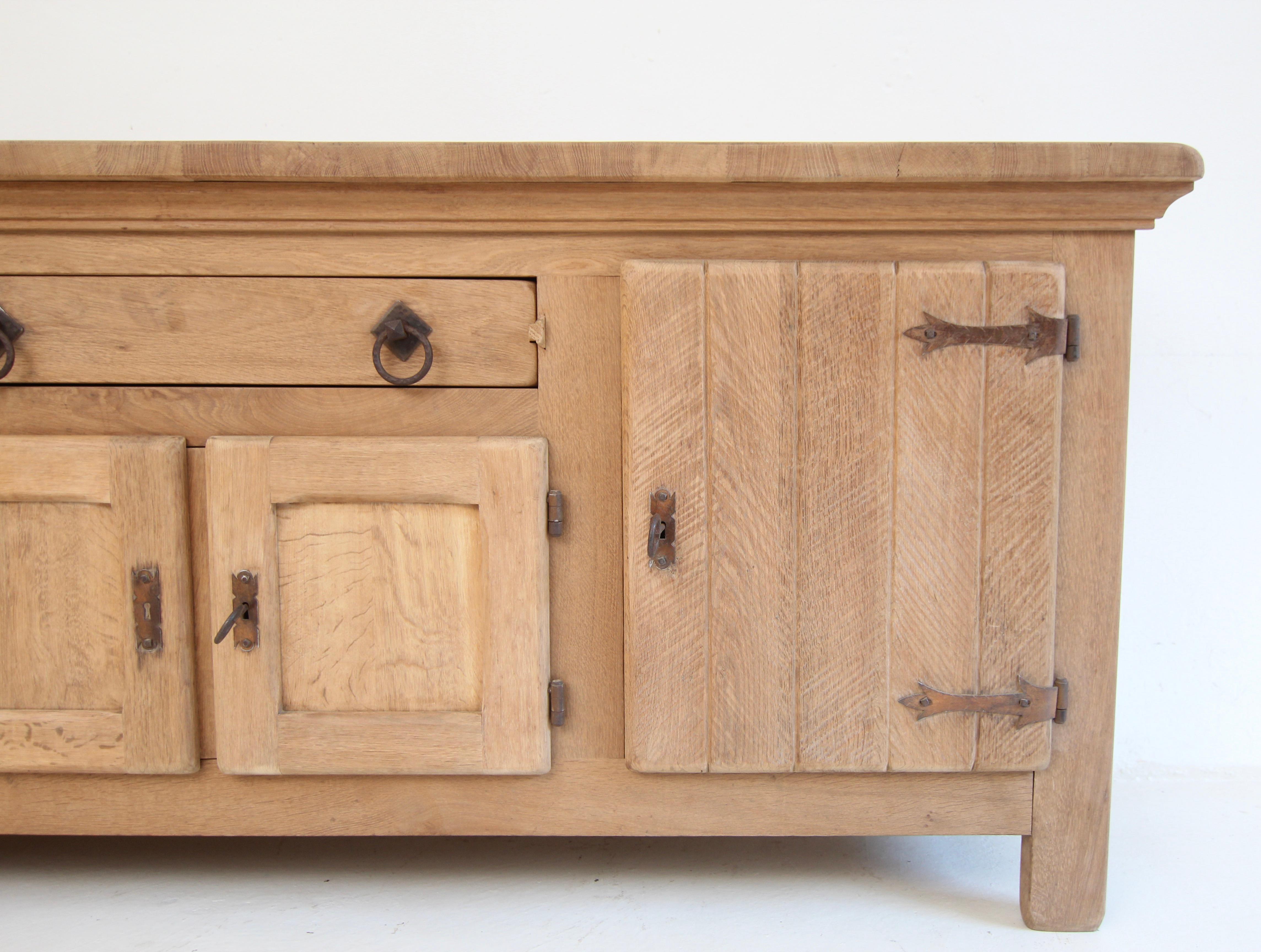 Brutalistisches Sideboard aus Eiche, Vintage im Angebot 5