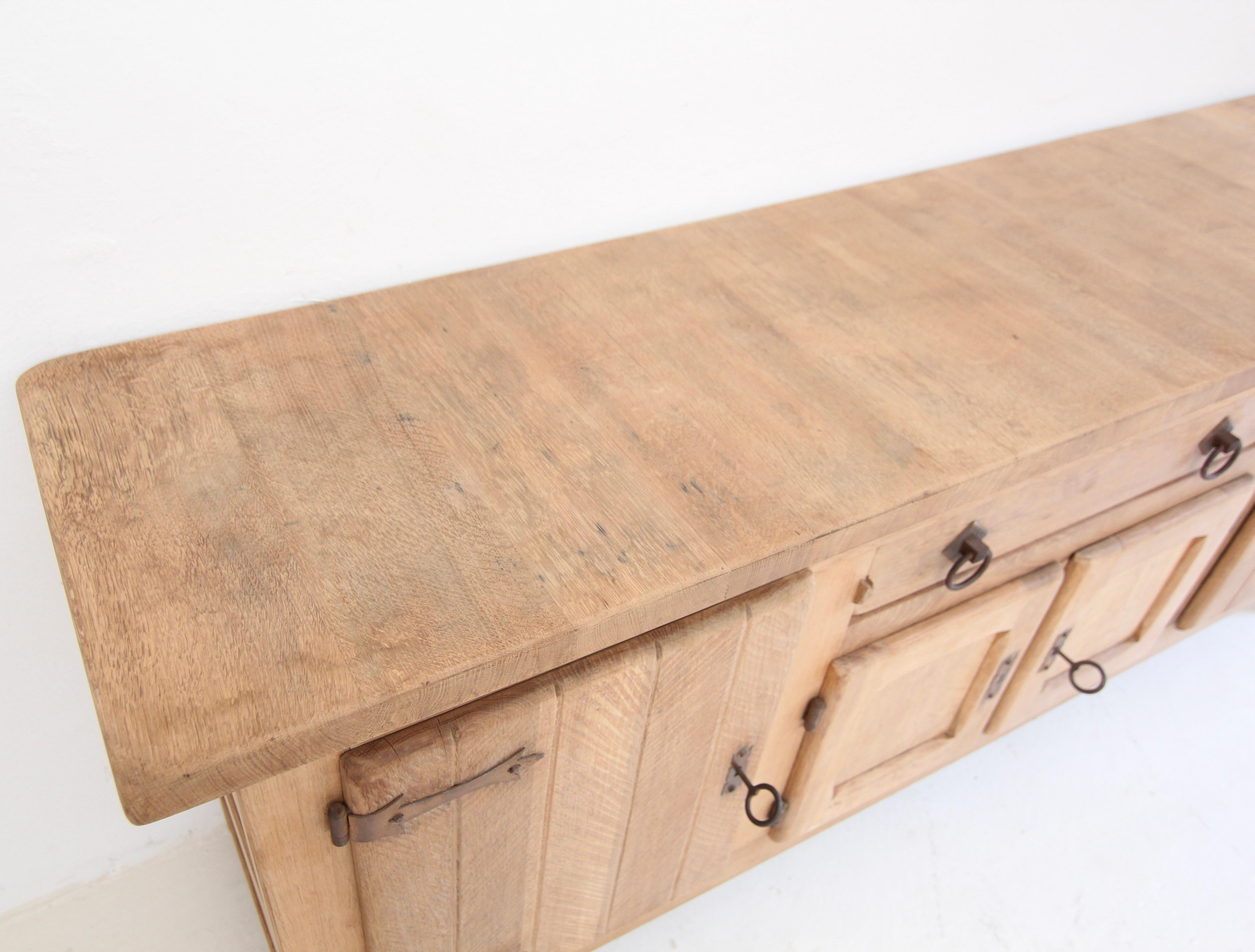 Brutalistisches Sideboard aus Eiche, Vintage im Angebot 2
