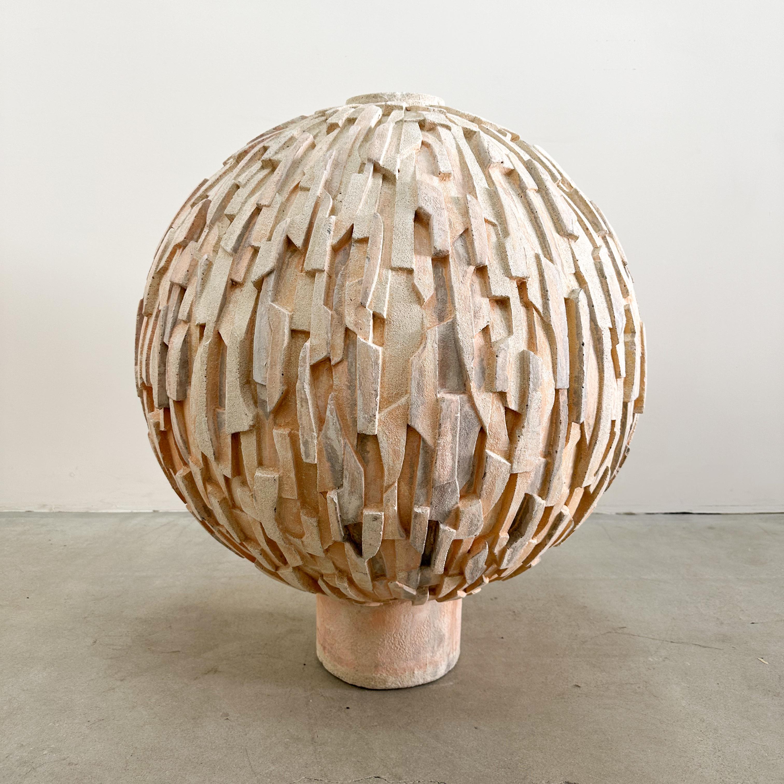 This vintage 1970s Brutalist concrete fountain is a striking sculptural piece with a raw, textured surface and a rich natural patina. Its bold, geometric design makes it a statement addition to gardens, courtyards, or interior spaces.

The